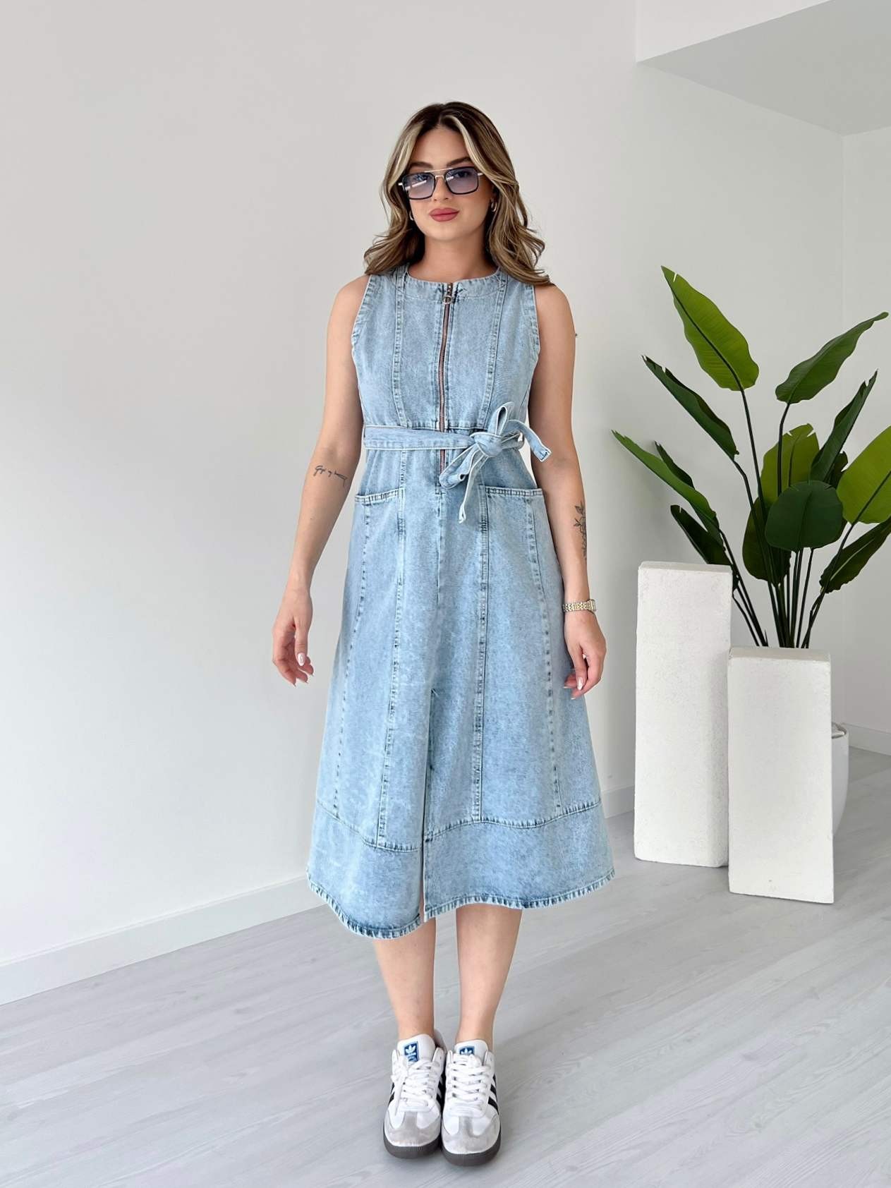 Yaka Fermuarlı Denim Elbise - Kar Yıkama