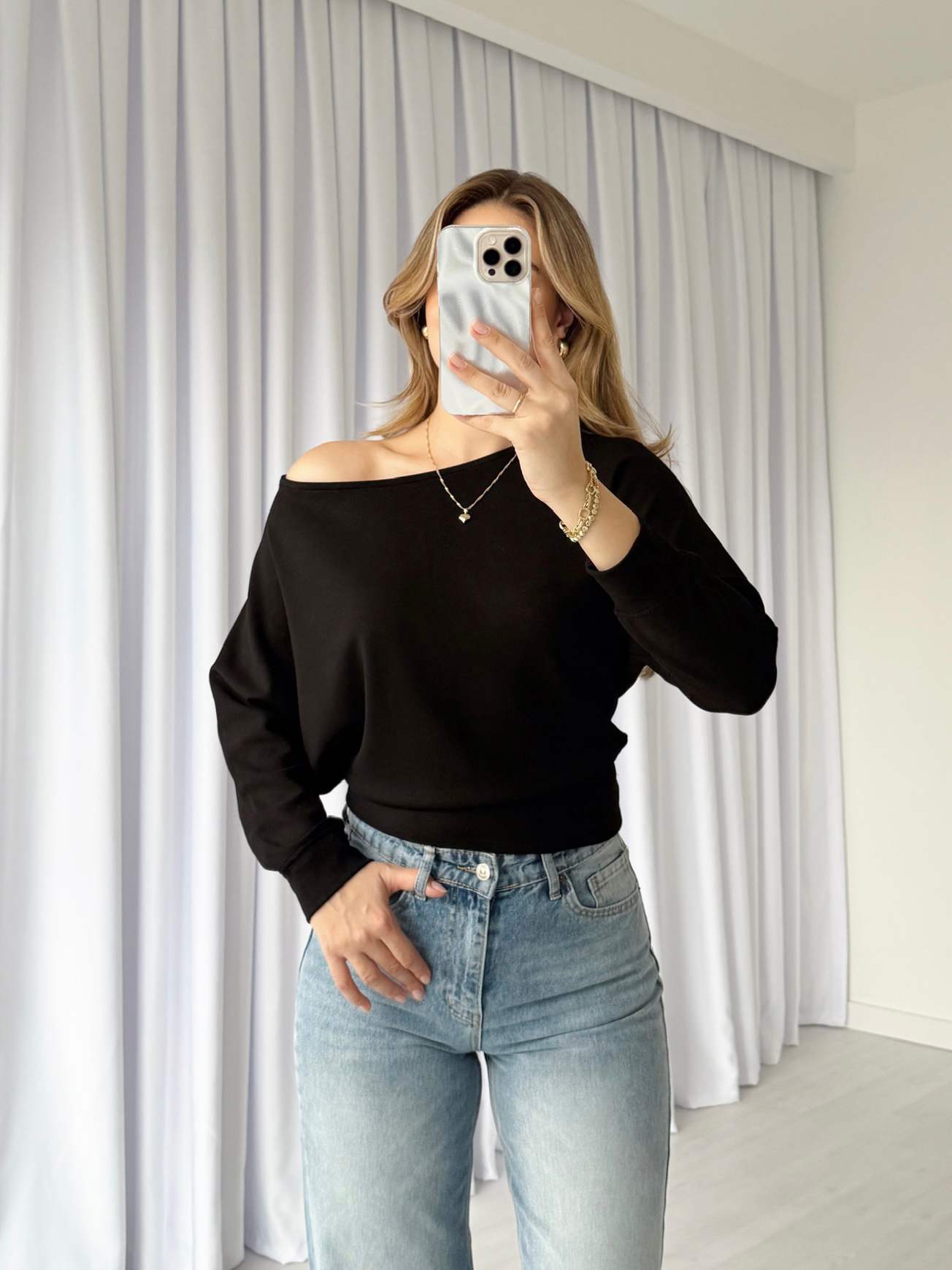 Kayık Yaka Modal Bluz