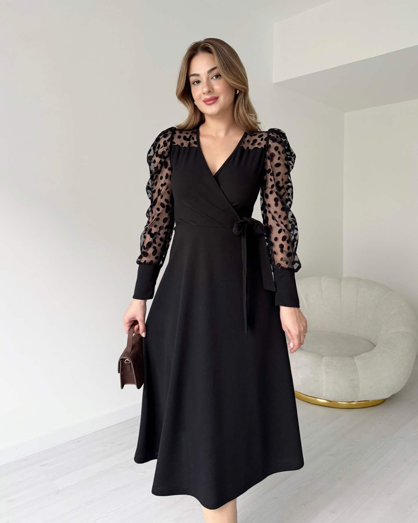 Kruvaze Yaka Kol Tasarımlı Elbise