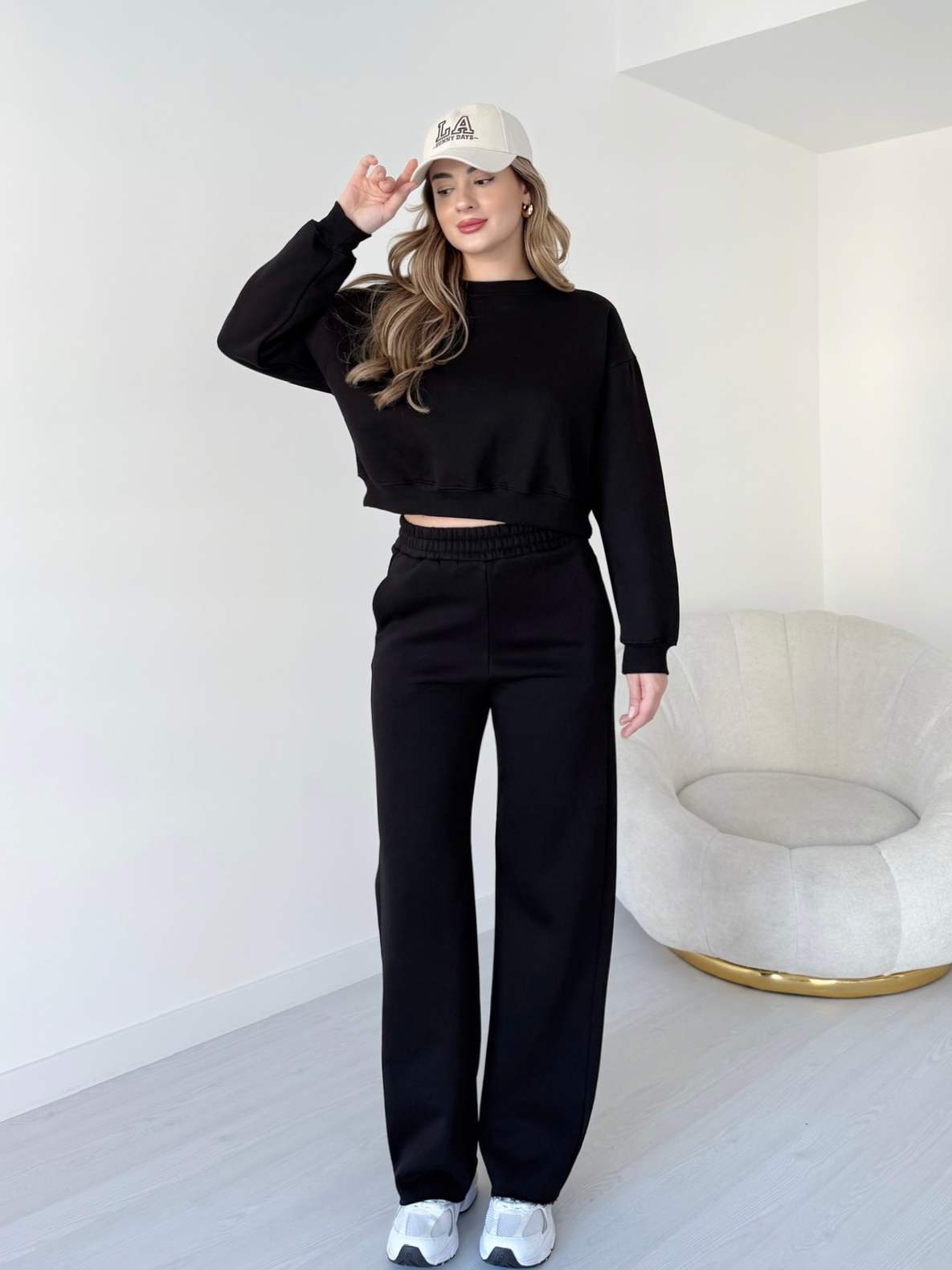 Kesik Paça Üç İplik Eşofman Takımı