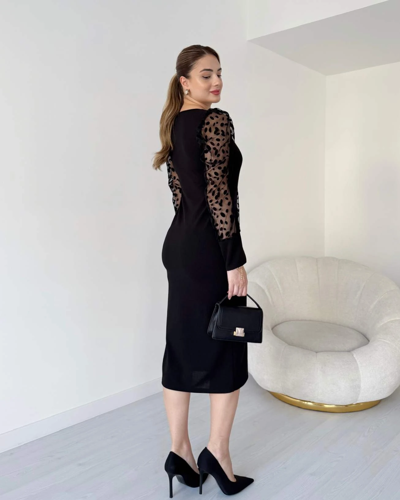 Kalp Yaka Kolu Tül Kalem Elbise