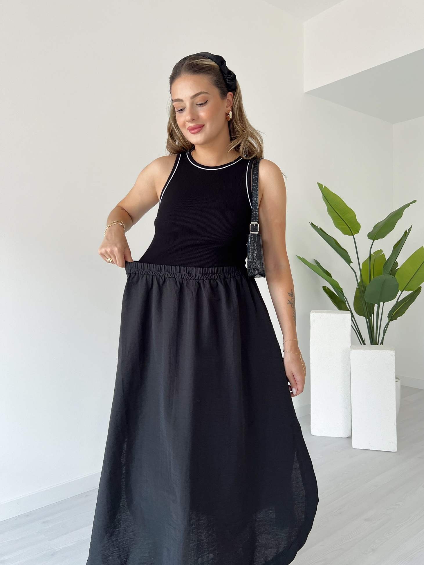 Halter Yaka Biyeli Eteği Poplin Elbise