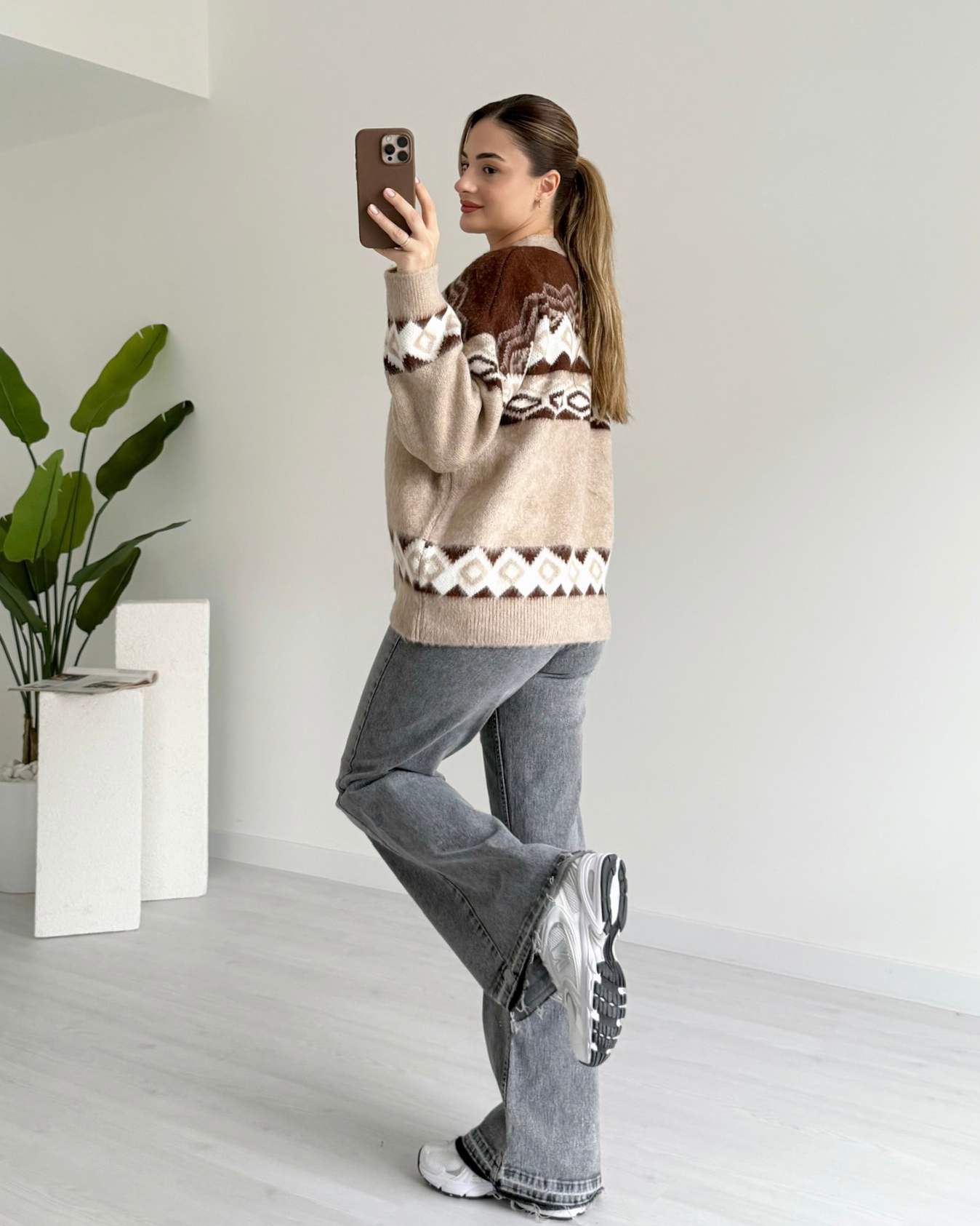 Etnik Desenli Yumoş Hırka