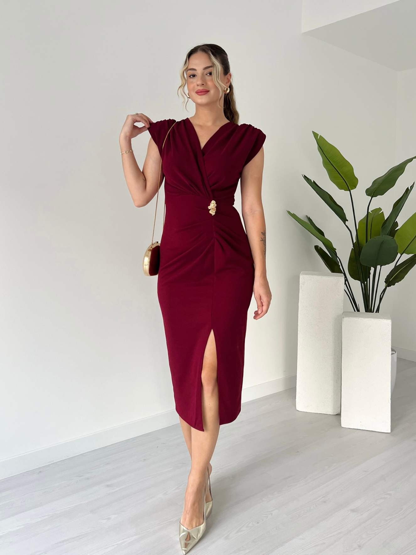 Broş Detaylı Kruvaze Yaka JERSEY Elbise - Bordo