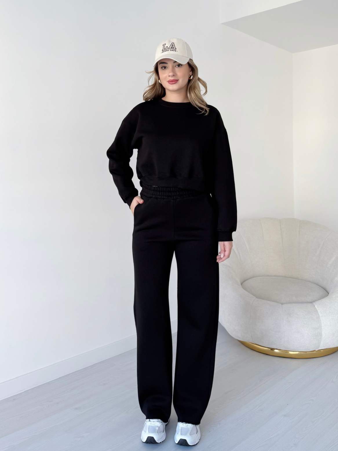 Kesik Paça Üç İplik Eşofman Takımı