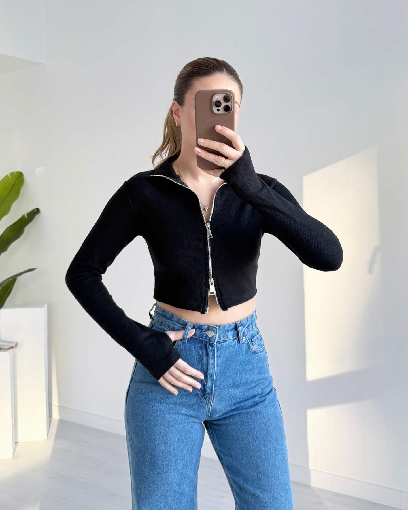 Parmak Detaylı Çift Fermuarlı Body