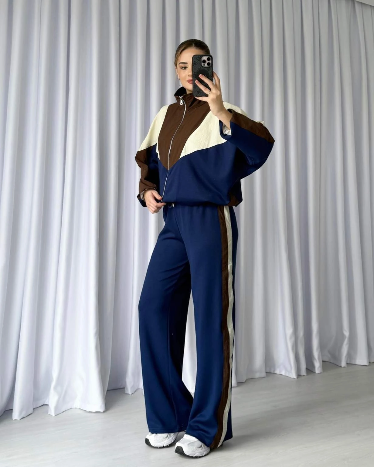 Paraşüt Garnili Eşofman Takımı