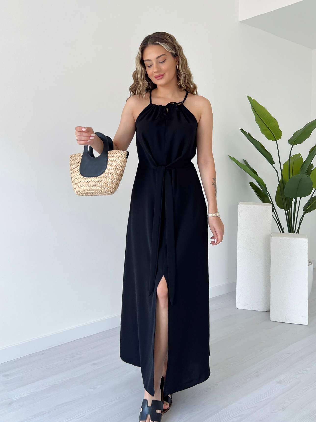 Halter Yaka Beli Bağlamalı Elbise