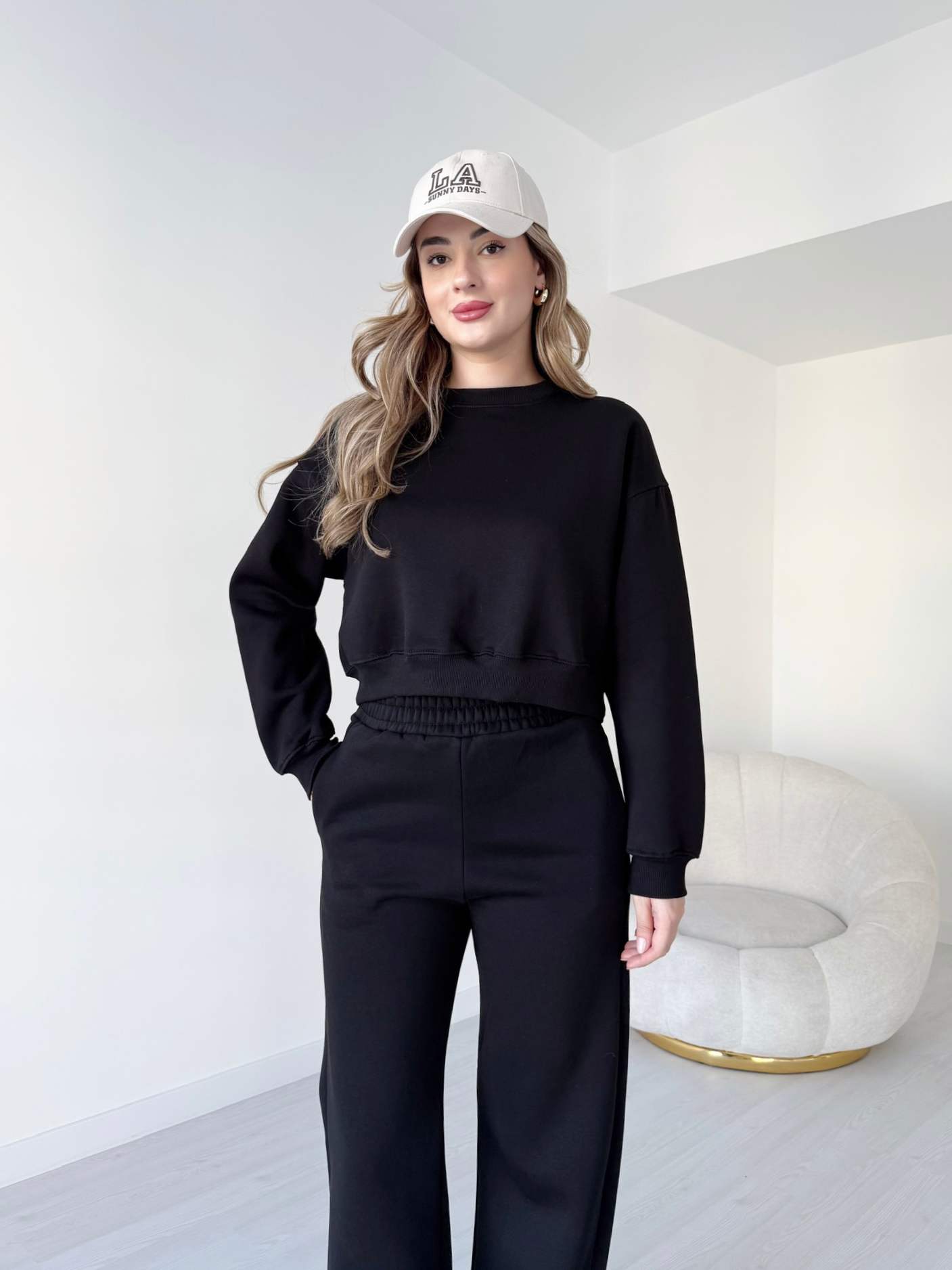 Kesik Paça Üç İplik Eşofman Takımı