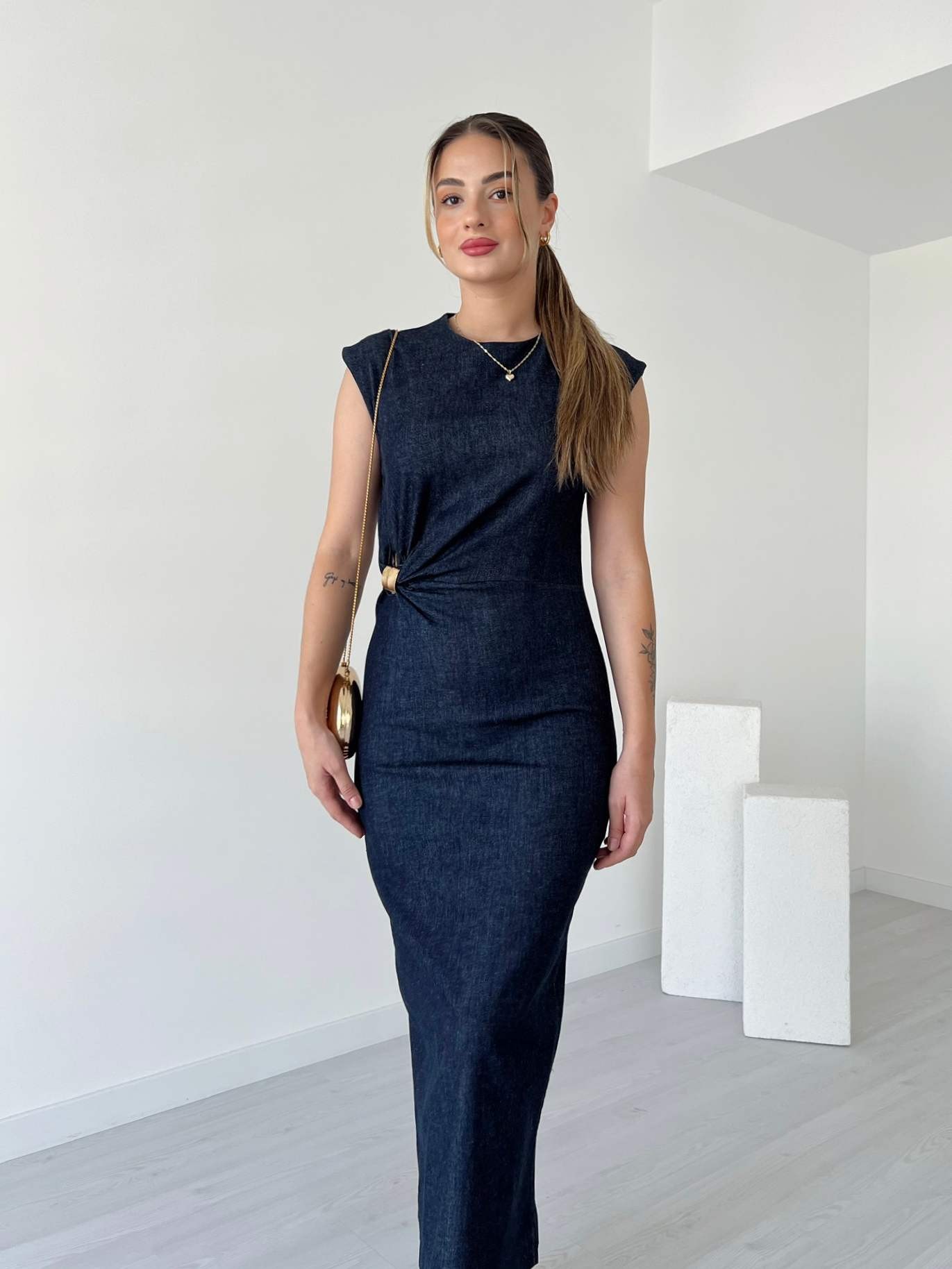 Metal Tokalı  Denim Elbise