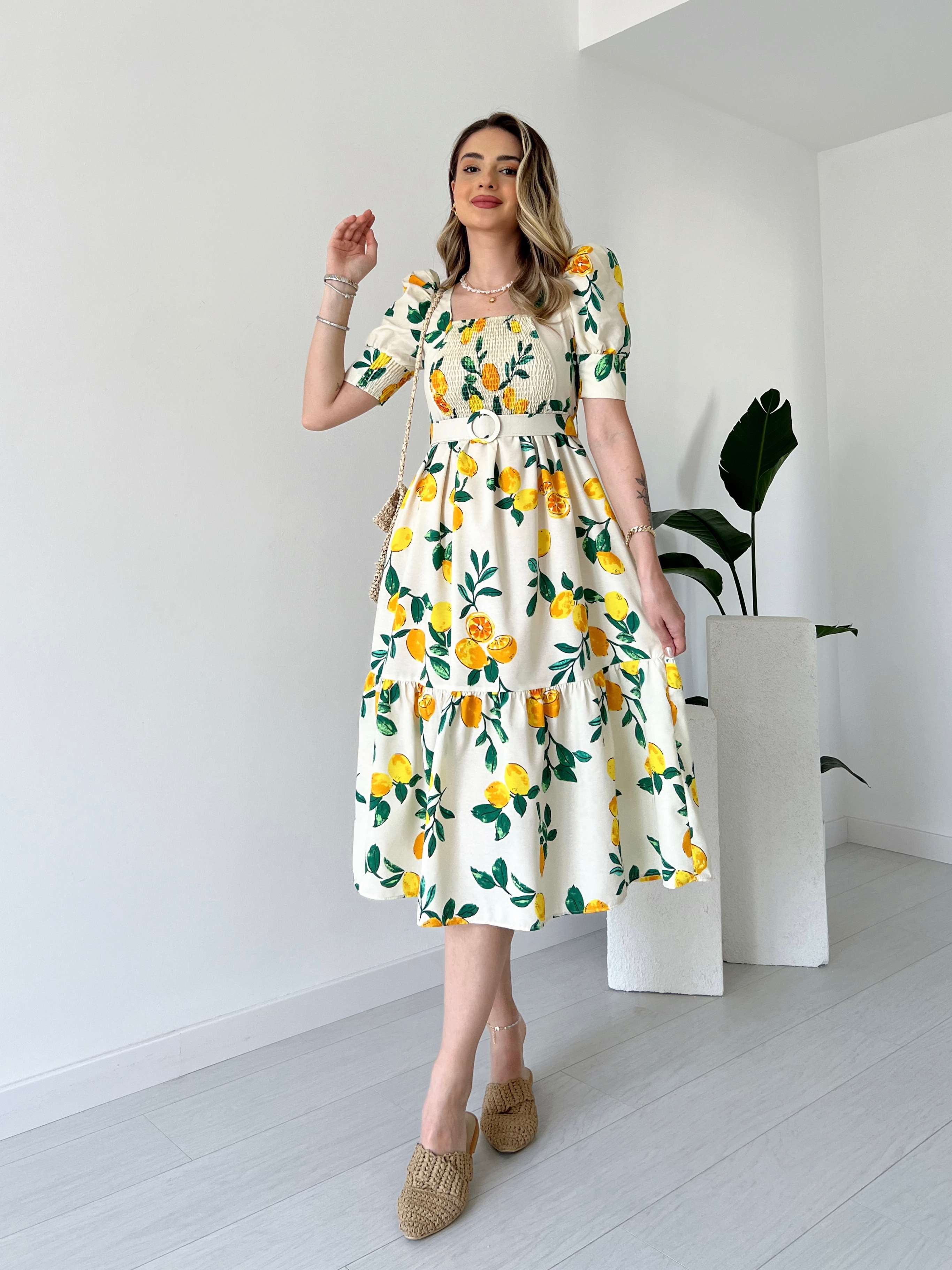 Kare Yaka Limon Desenli Elbise - Krem