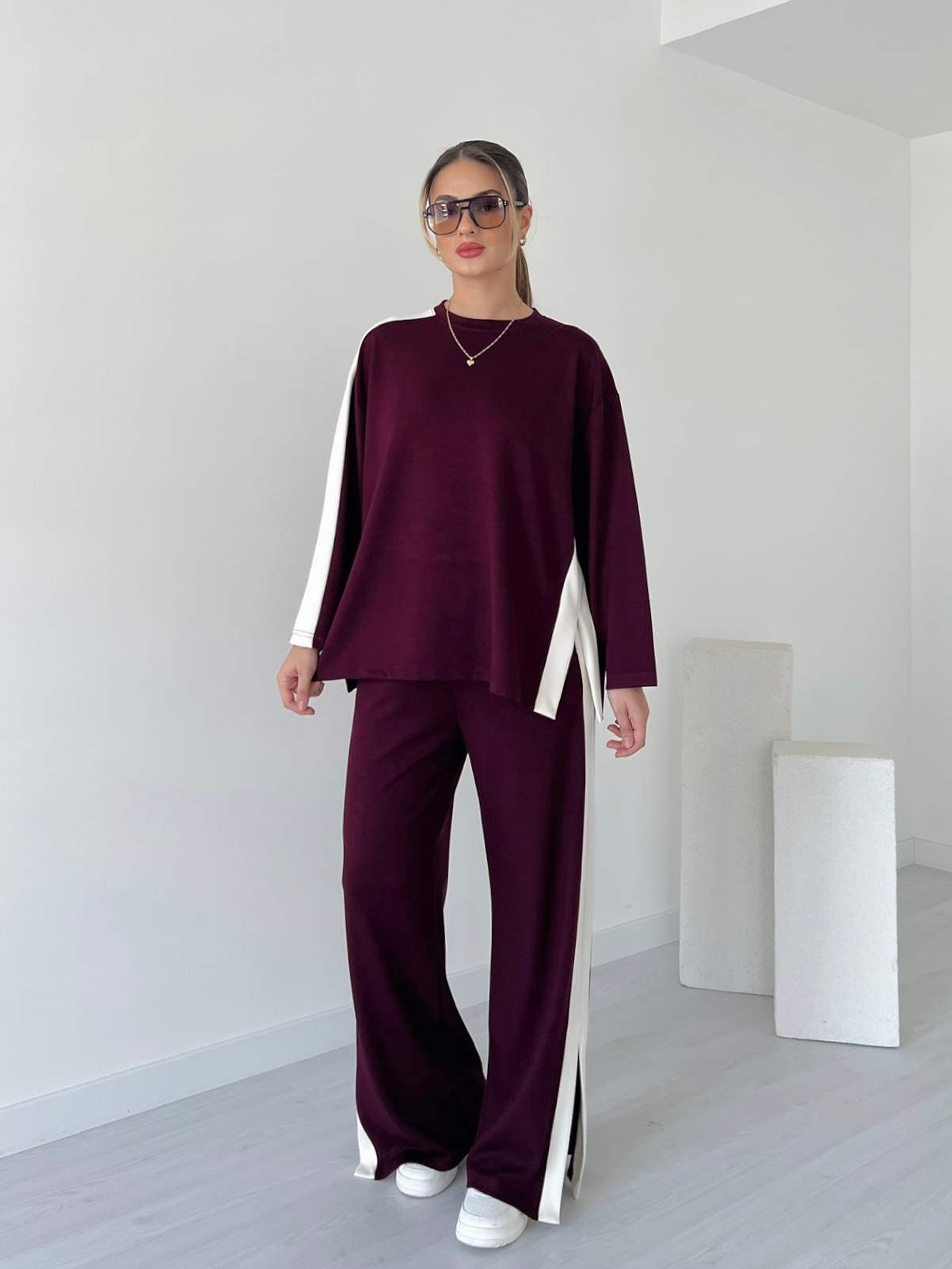 Paça Yırtmaçlı Şeritli Takım - Bordo