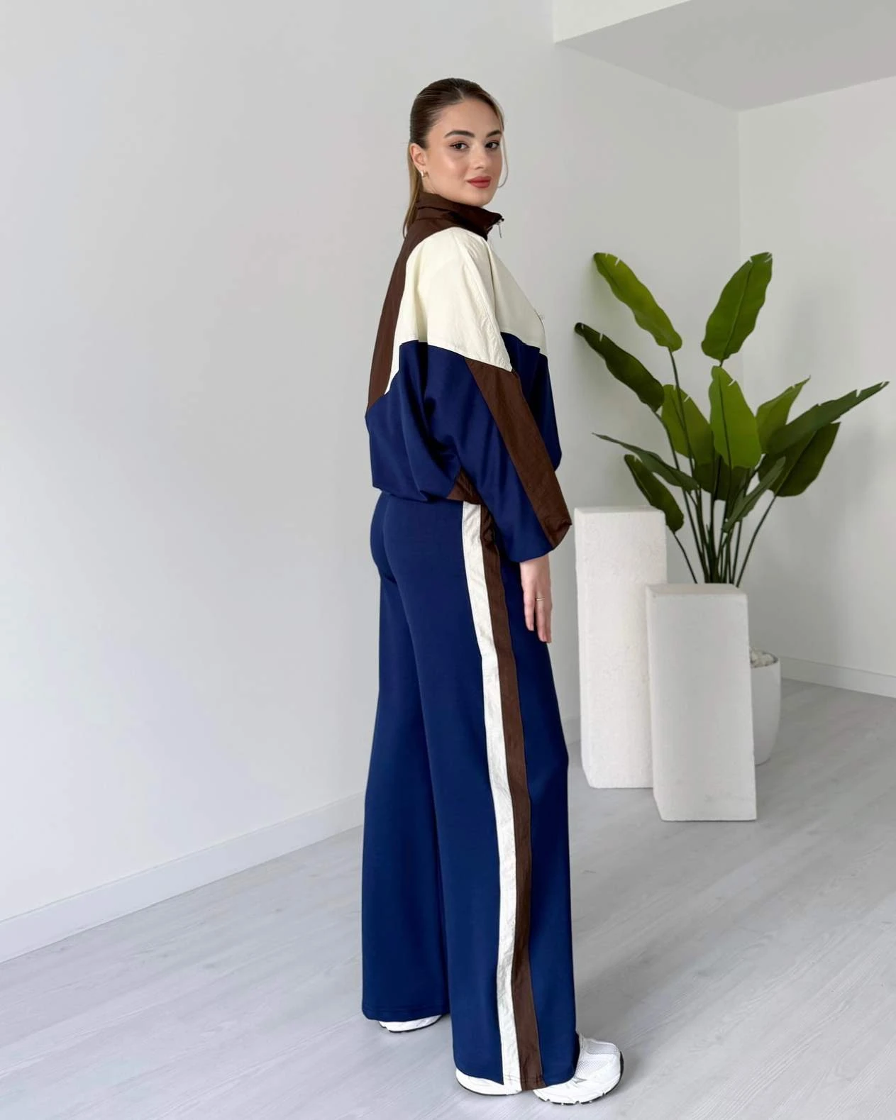 Paraşüt Garnili Eşofman Takımı