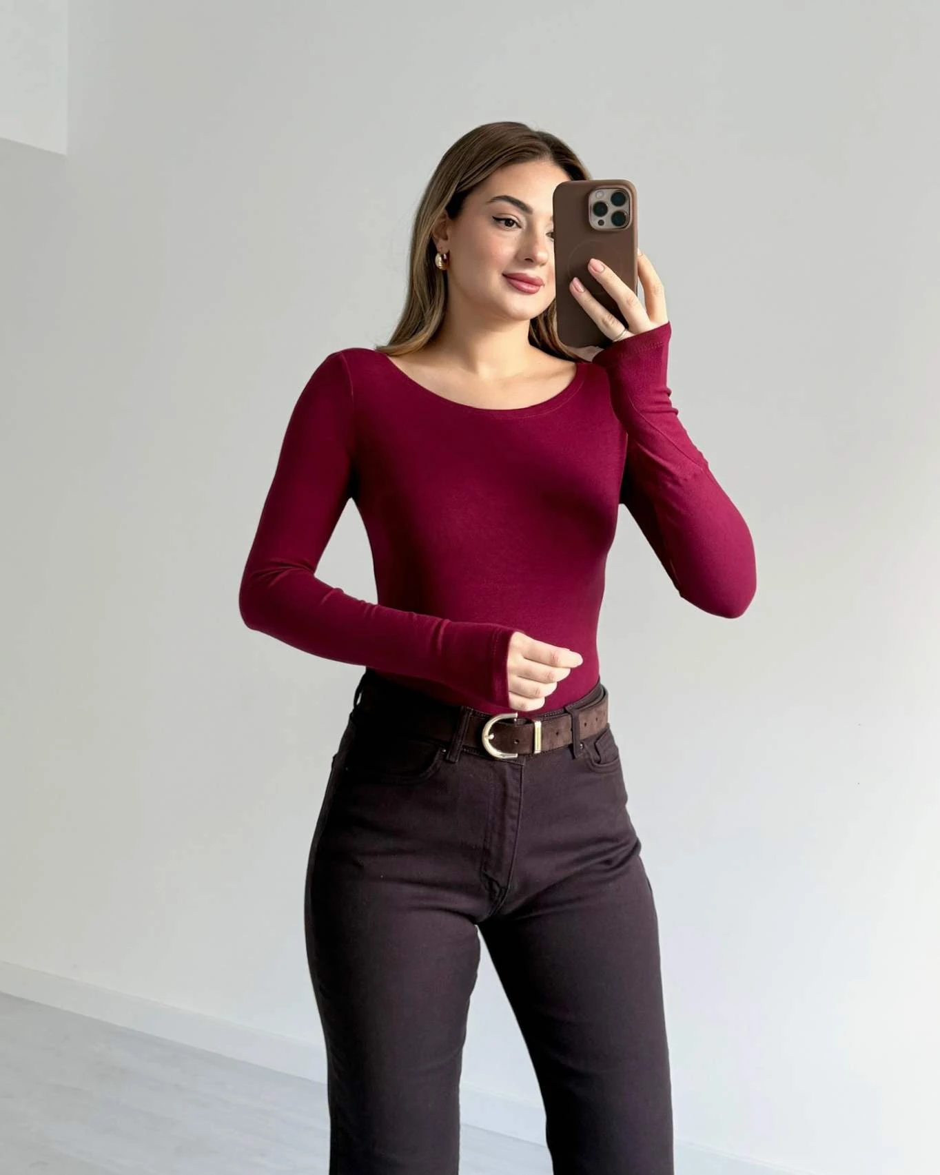 Geniş Yaka Massi Bluz