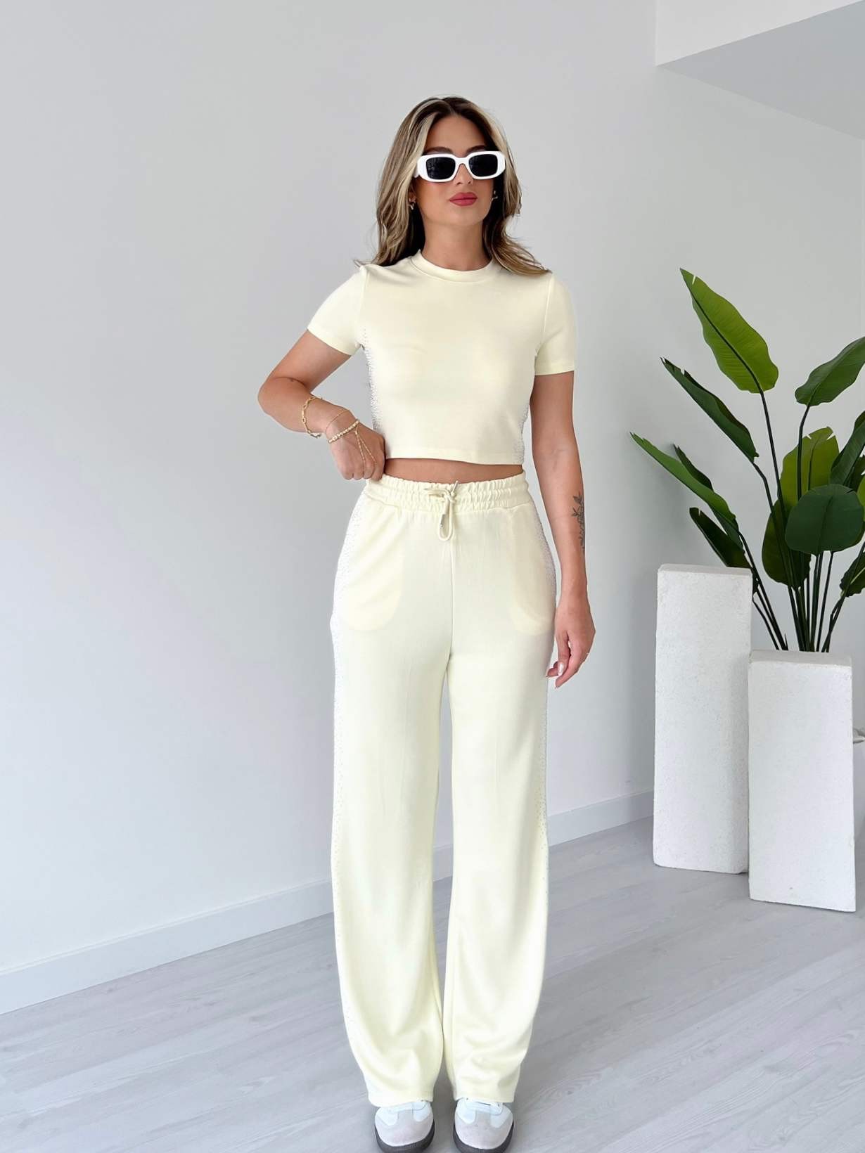Modal Kumaş Taş Süslemeli Crop Takım - Sarı