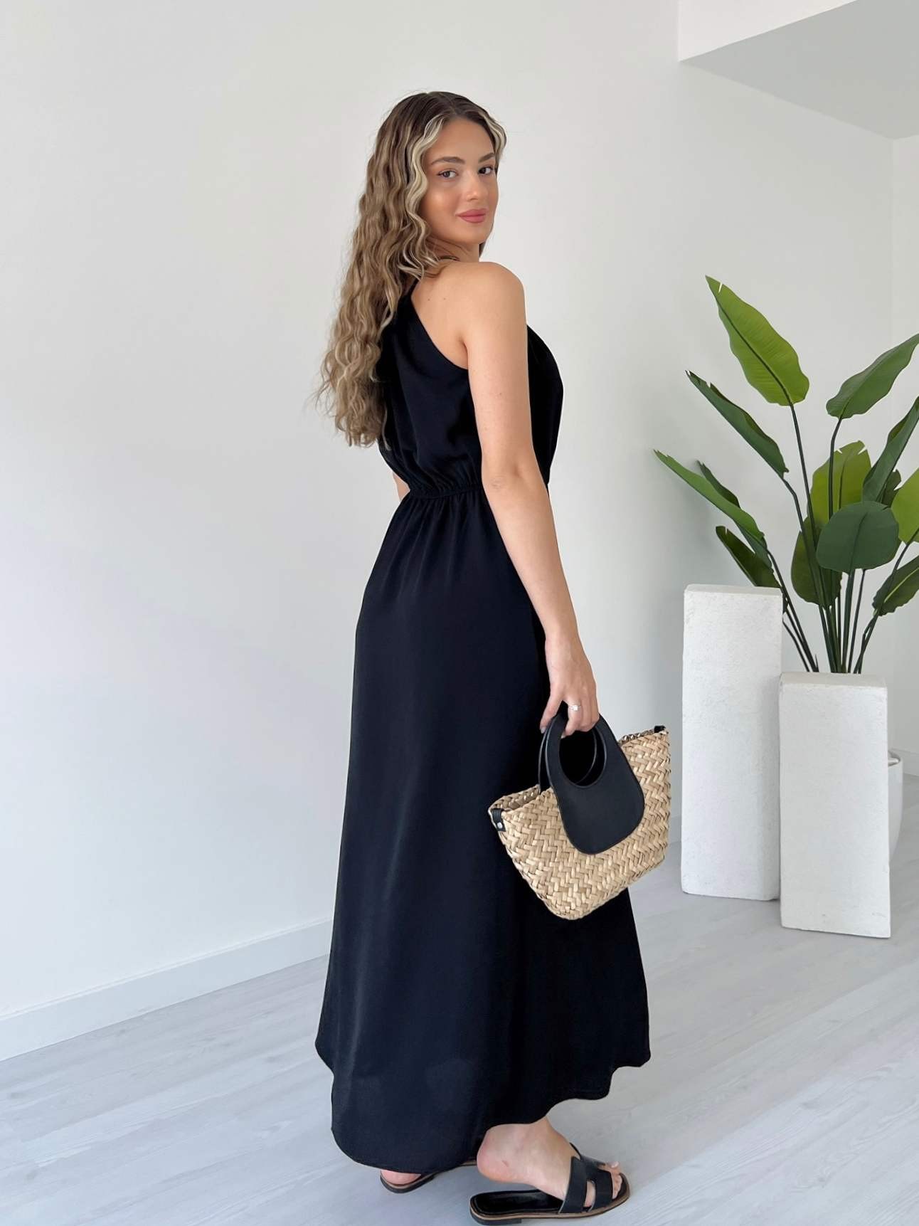 Halter Yaka Beli Bağlamalı Elbise