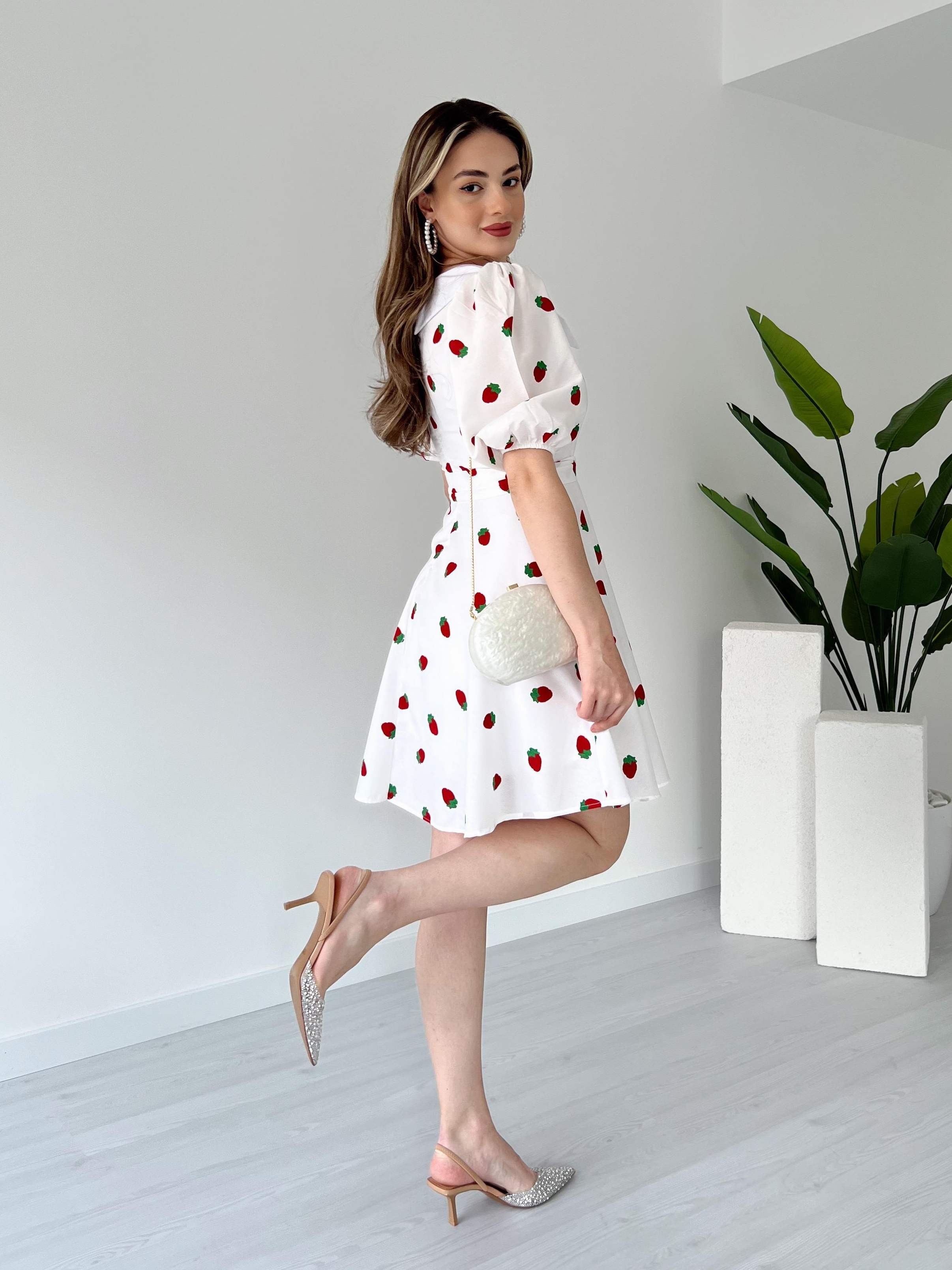 Bebe Yaka Desenli Poplin Elbise - Çilek Desenli