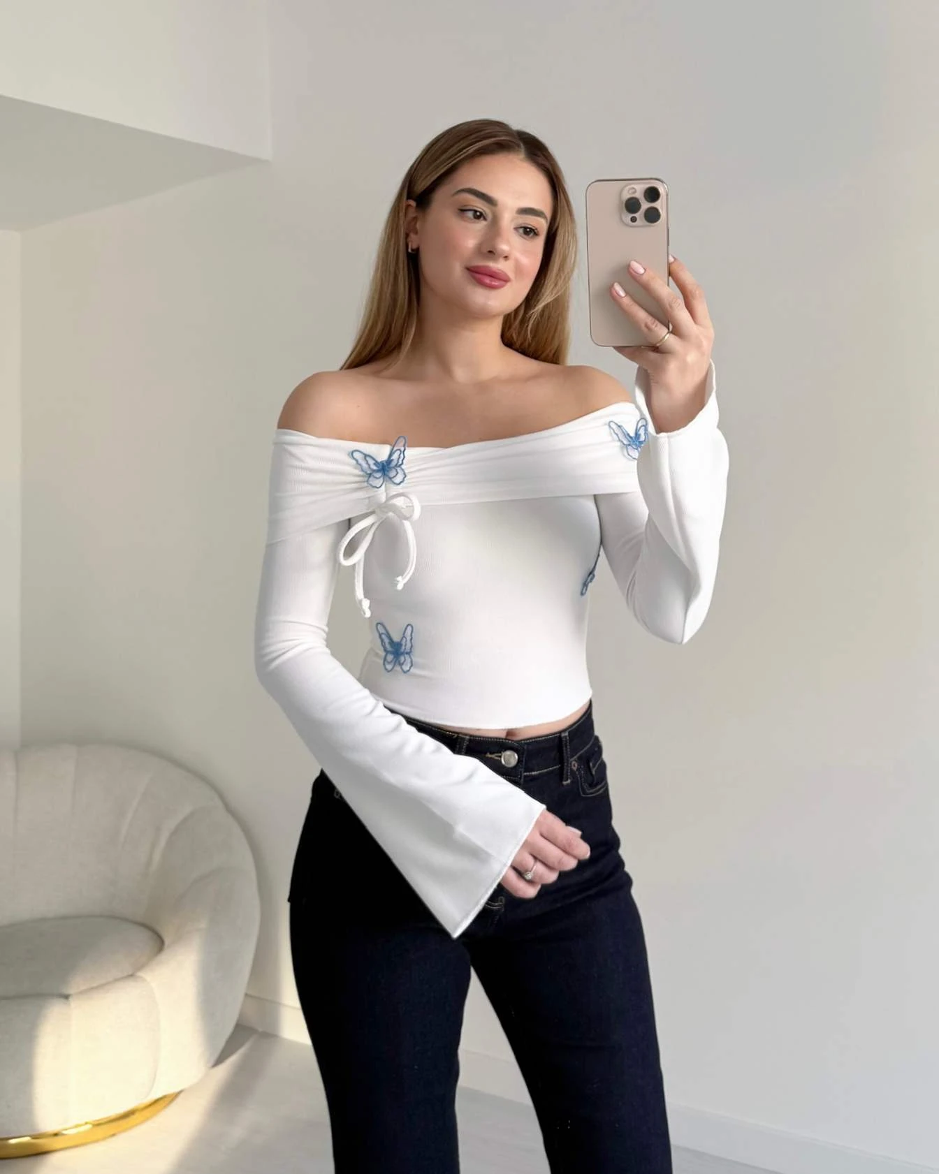 Madonna Yaka Kelebekli Bluz