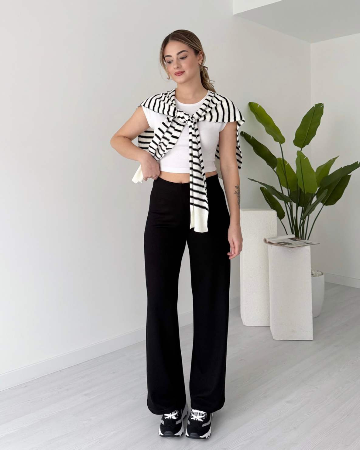 Modal Kumaş Yüksek Bel Cepsiz Pantolon - Siyah