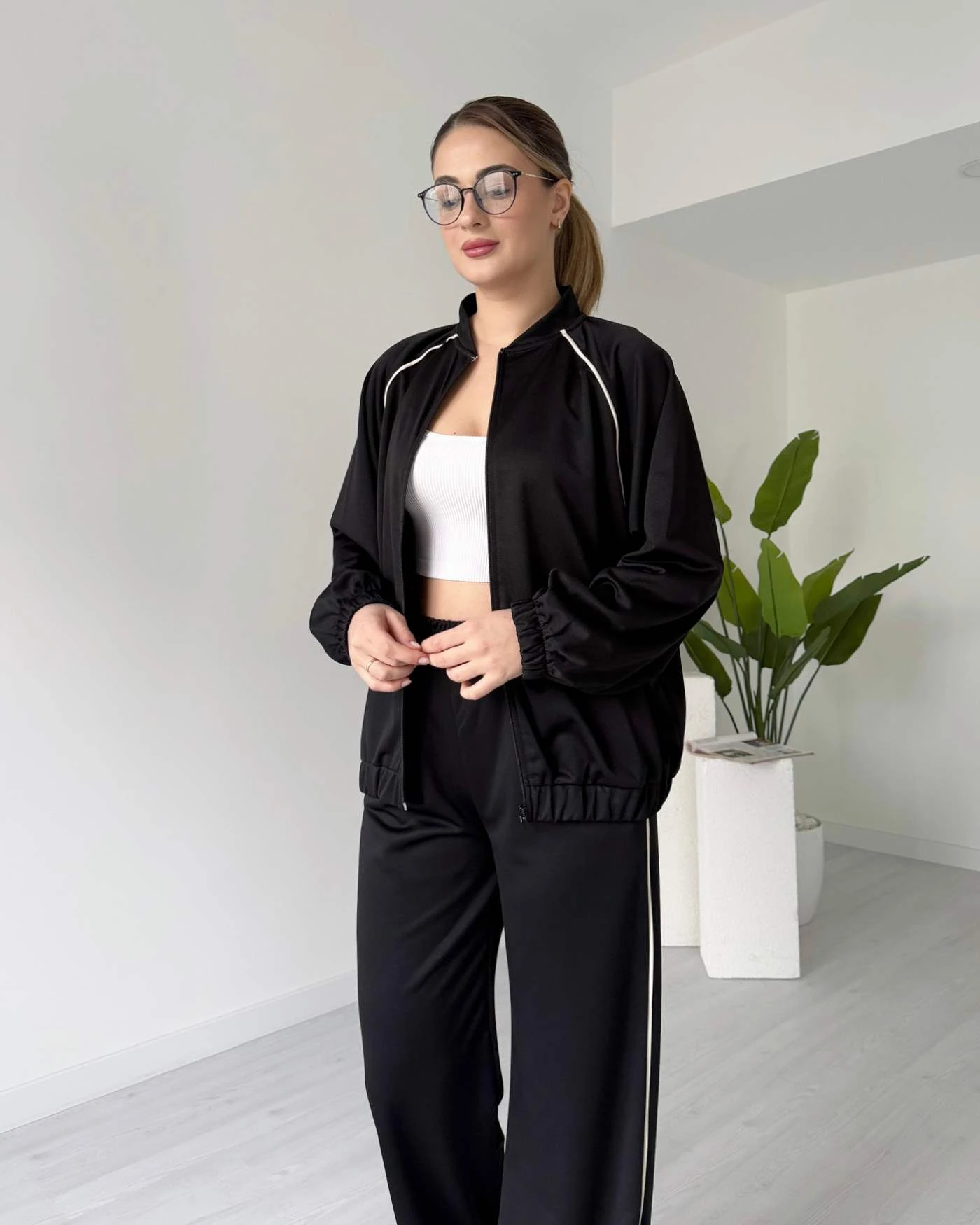 Şerit Detaylı Eşofman Takımı