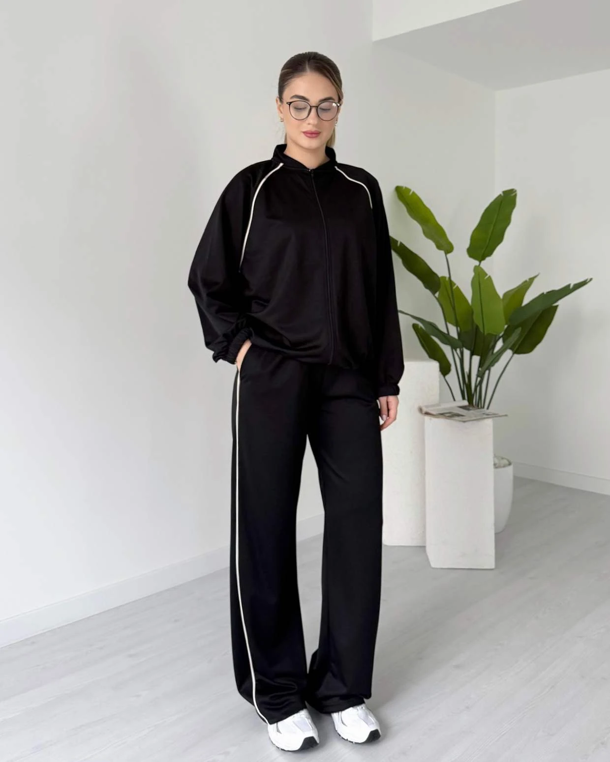 Şerit Detaylı Eşofman Takımı