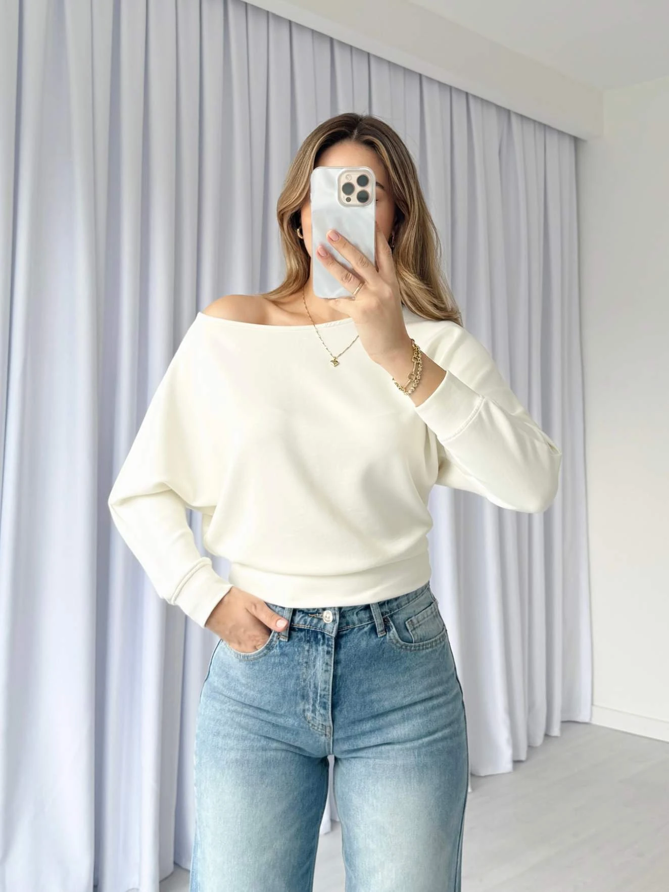 Kayık Yaka Modal Bluz