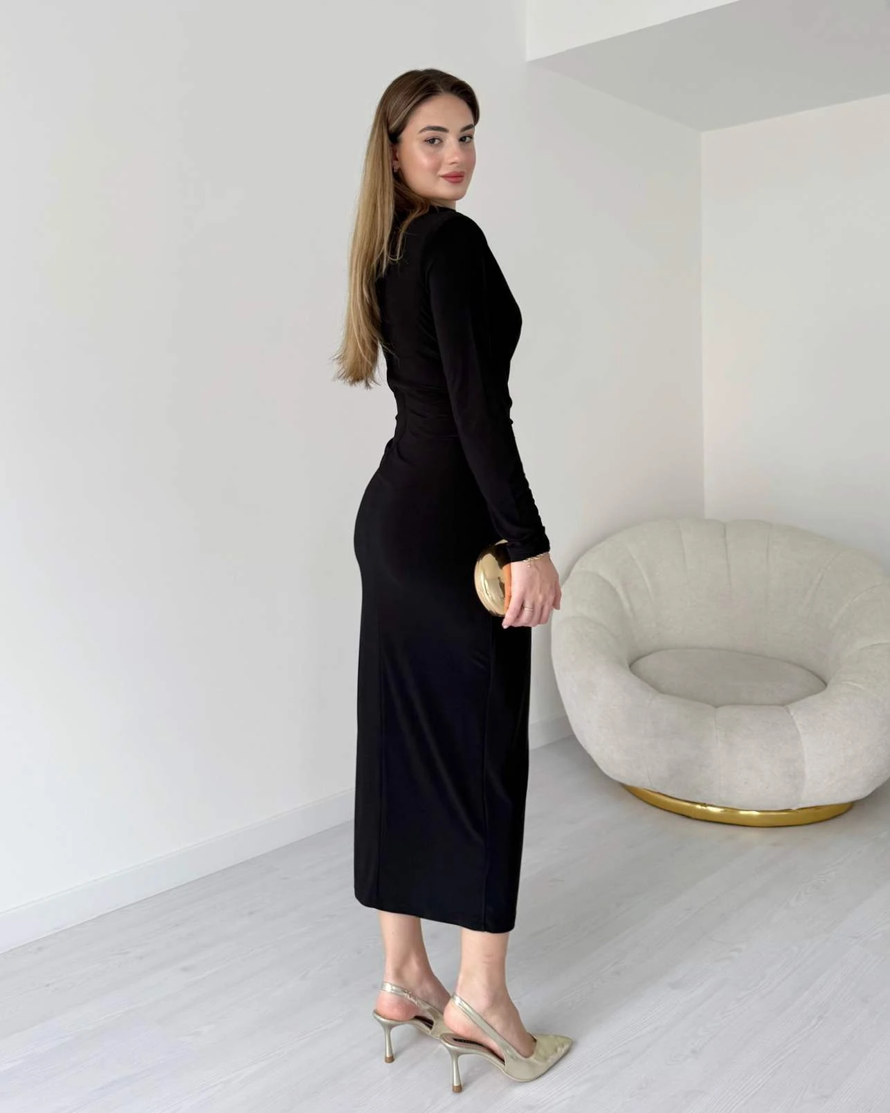 Broş Detaylı Büzgülü ISABEL Elbise