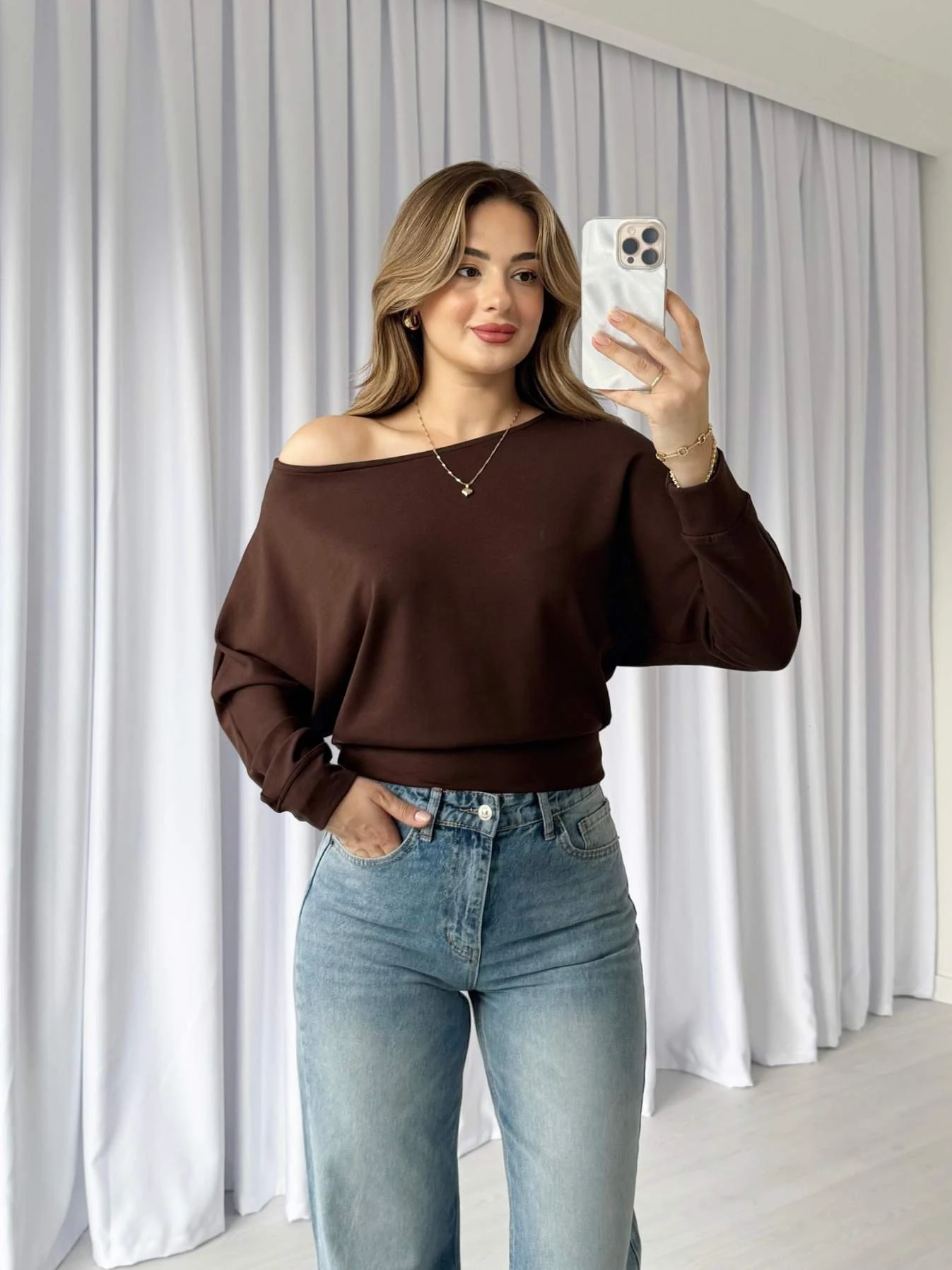 Kayık Yaka Modal Bluz