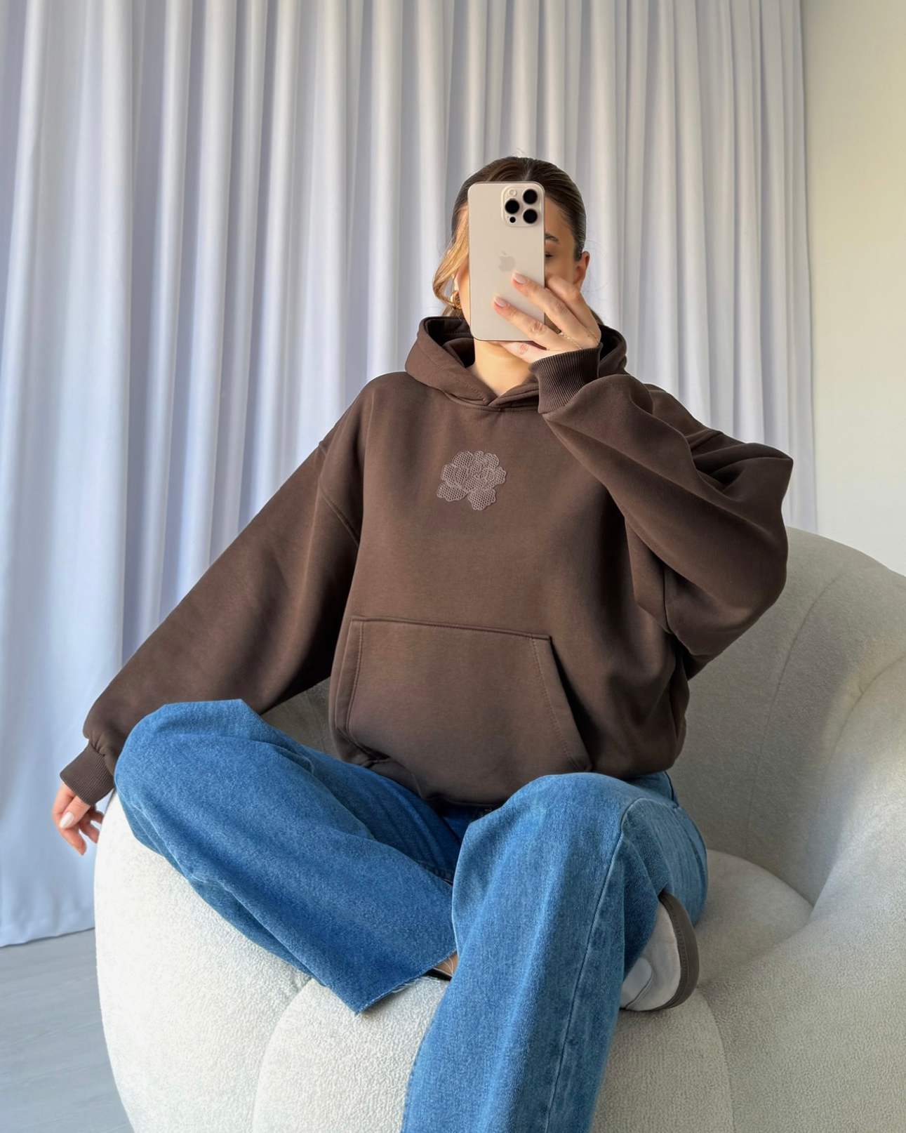 Kanguru Cep Baskılı ROSE Sweatshirt - Kahve