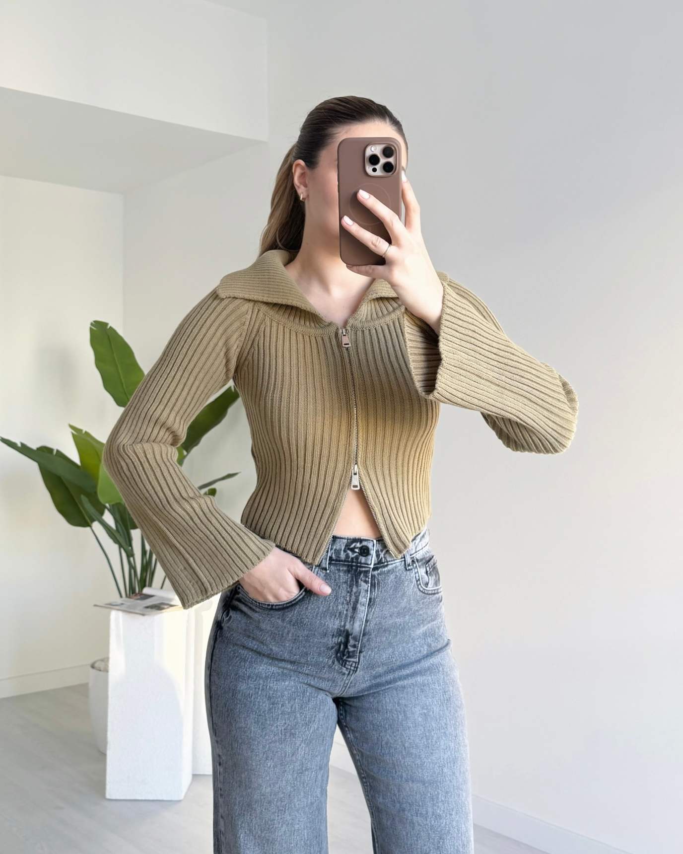 Çift Fermuarlı Geniş Yaka Hırka