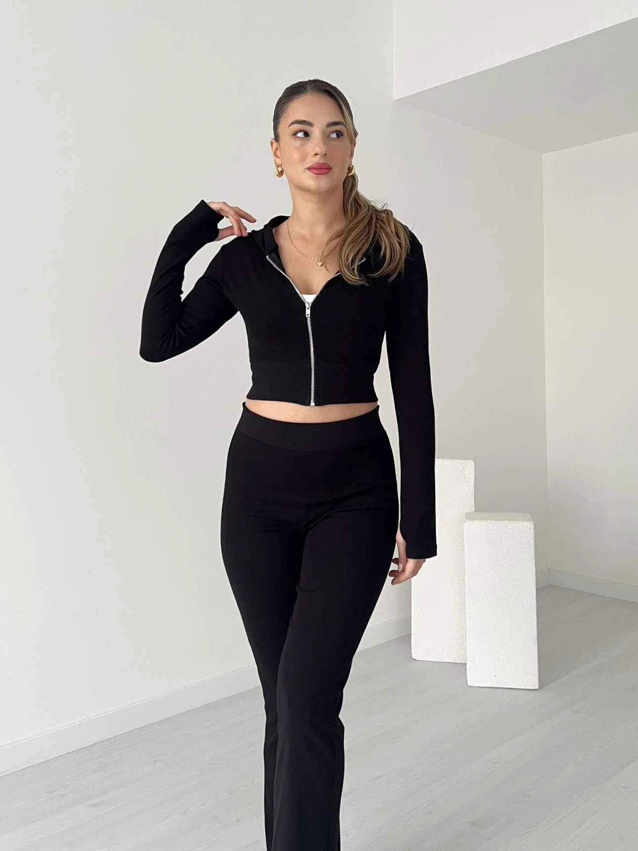 Parmak Geçmeli Crop Penye Takım