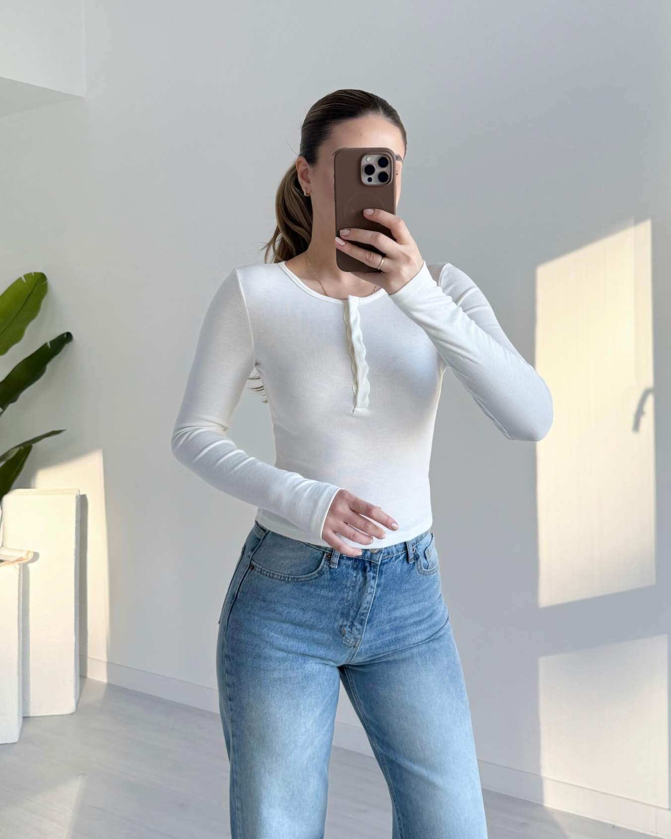 Yakası Çıtçıtlı Basic Body - Beyaz