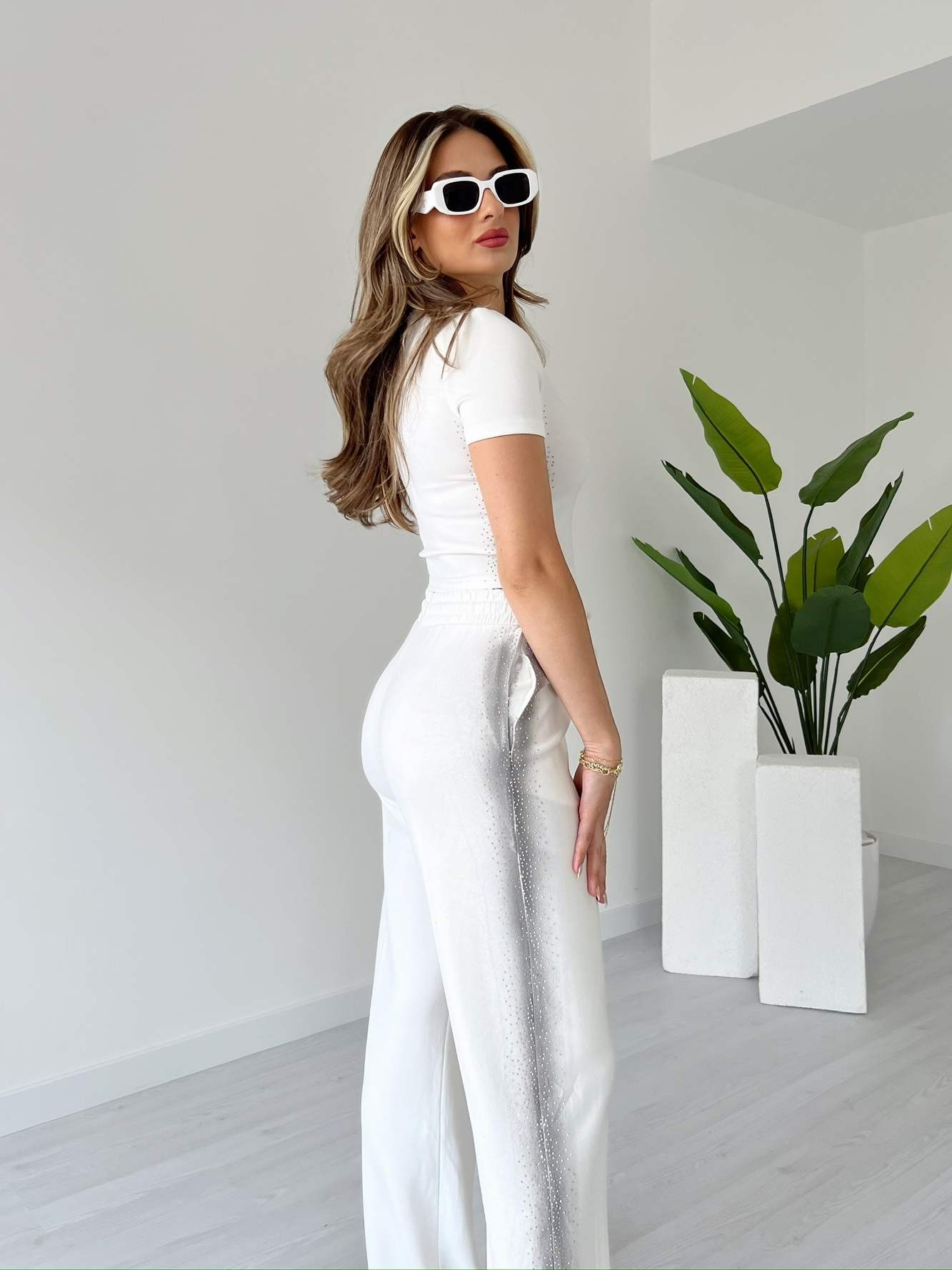 Modal Kumaş Taş Süslemeli Crop Takım - Beyaz