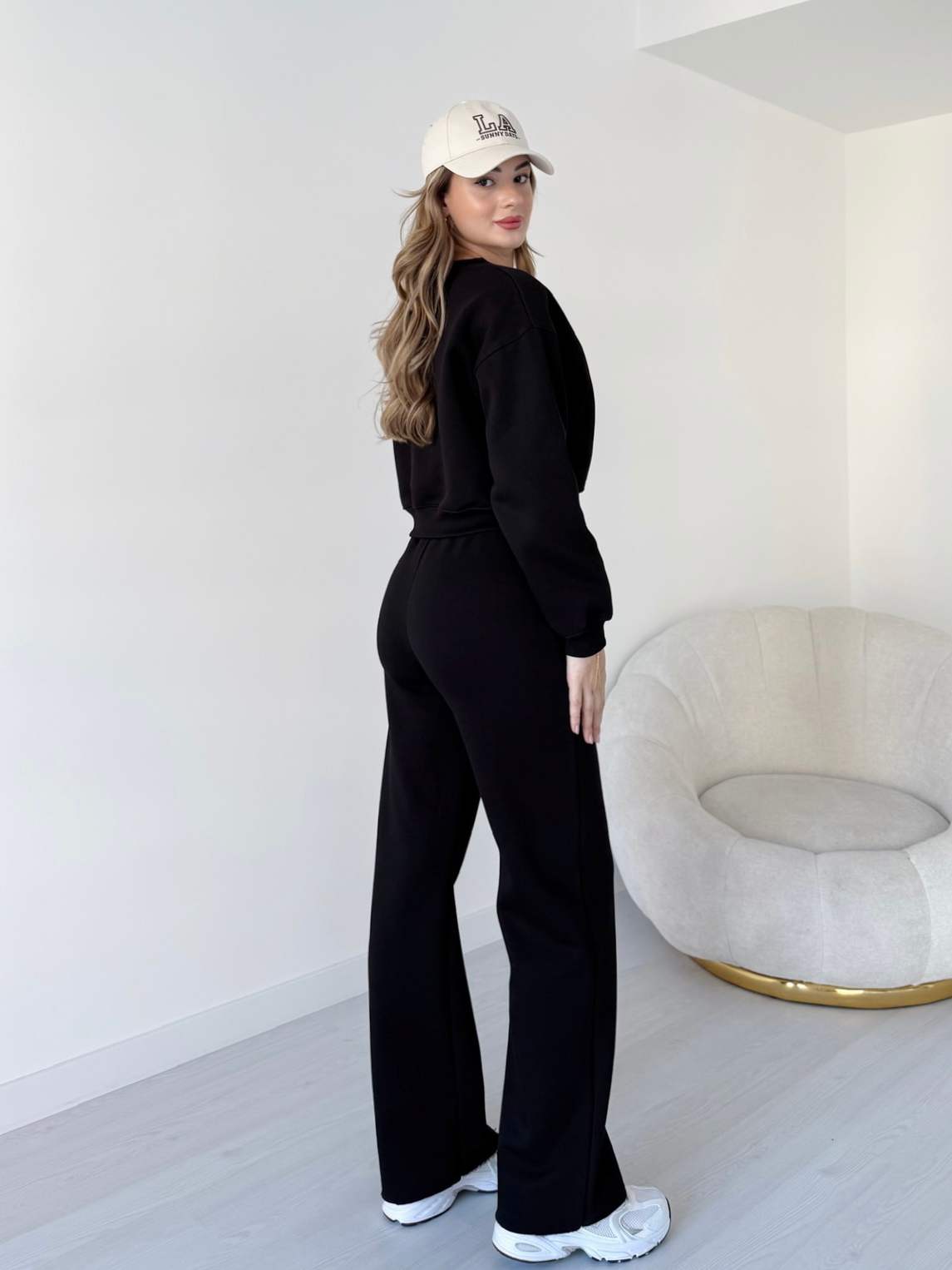 Kesik Paça Üç İplik Eşofman Takımı