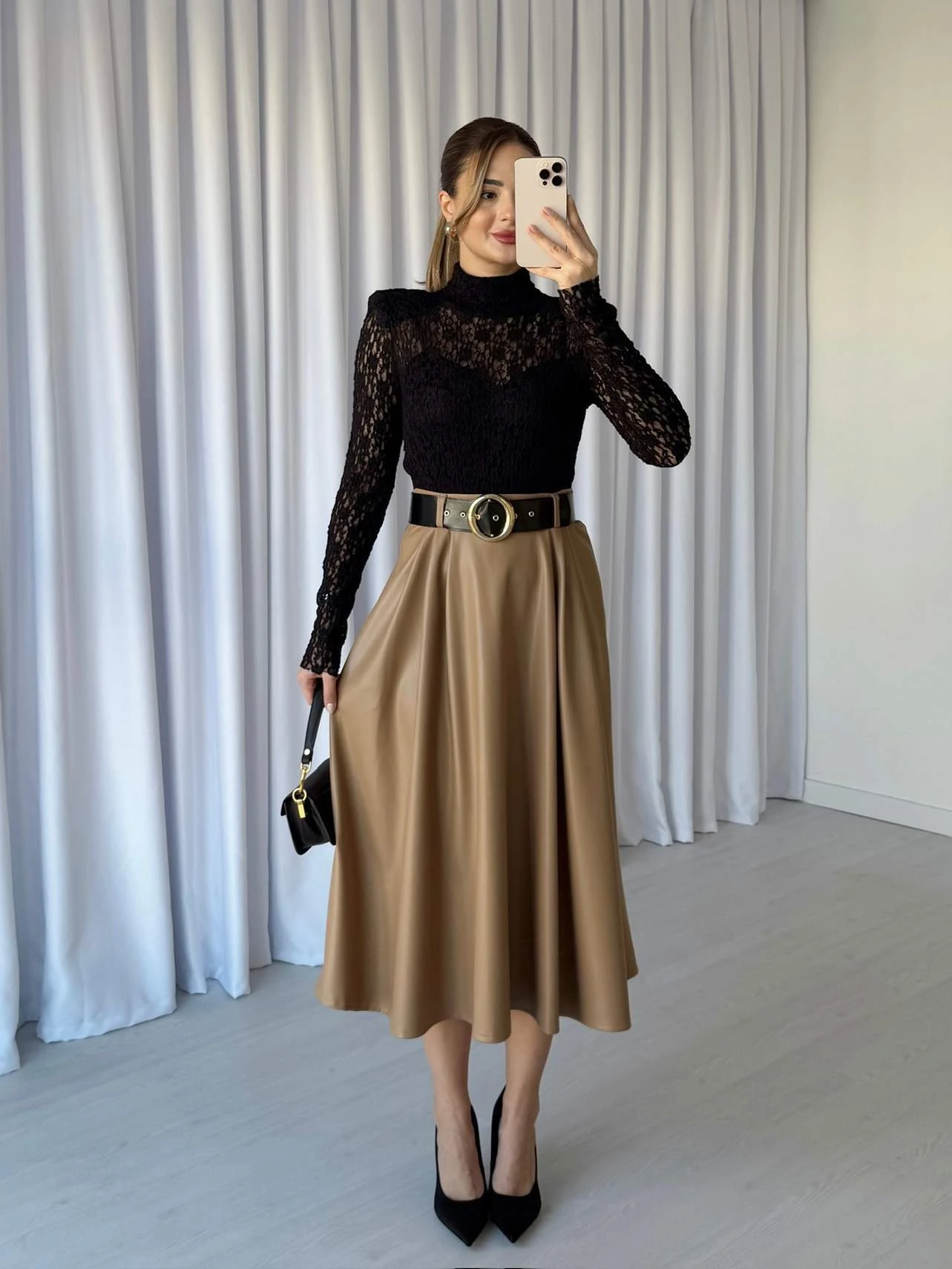 Dantel Tasarımlı Eteği Deri Elbise