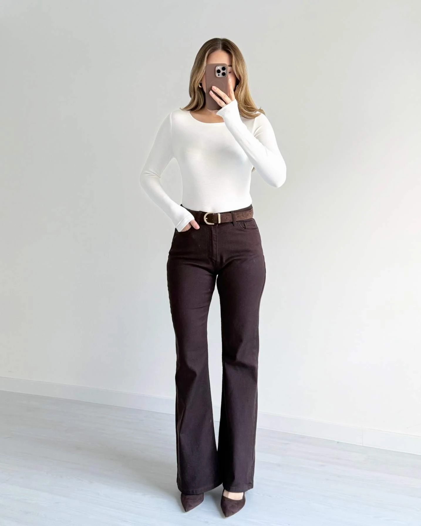 Geniş Yaka Massi Bluz - Beyaz