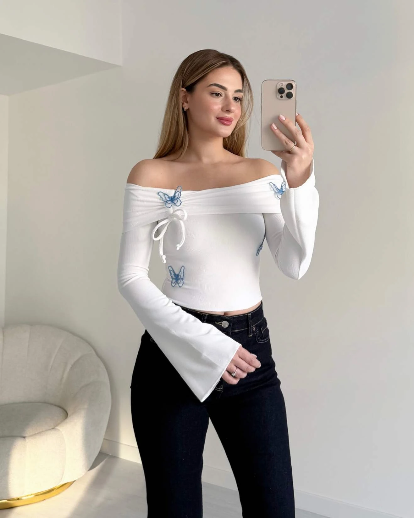 Madonna Yaka Kelebekli Bluz