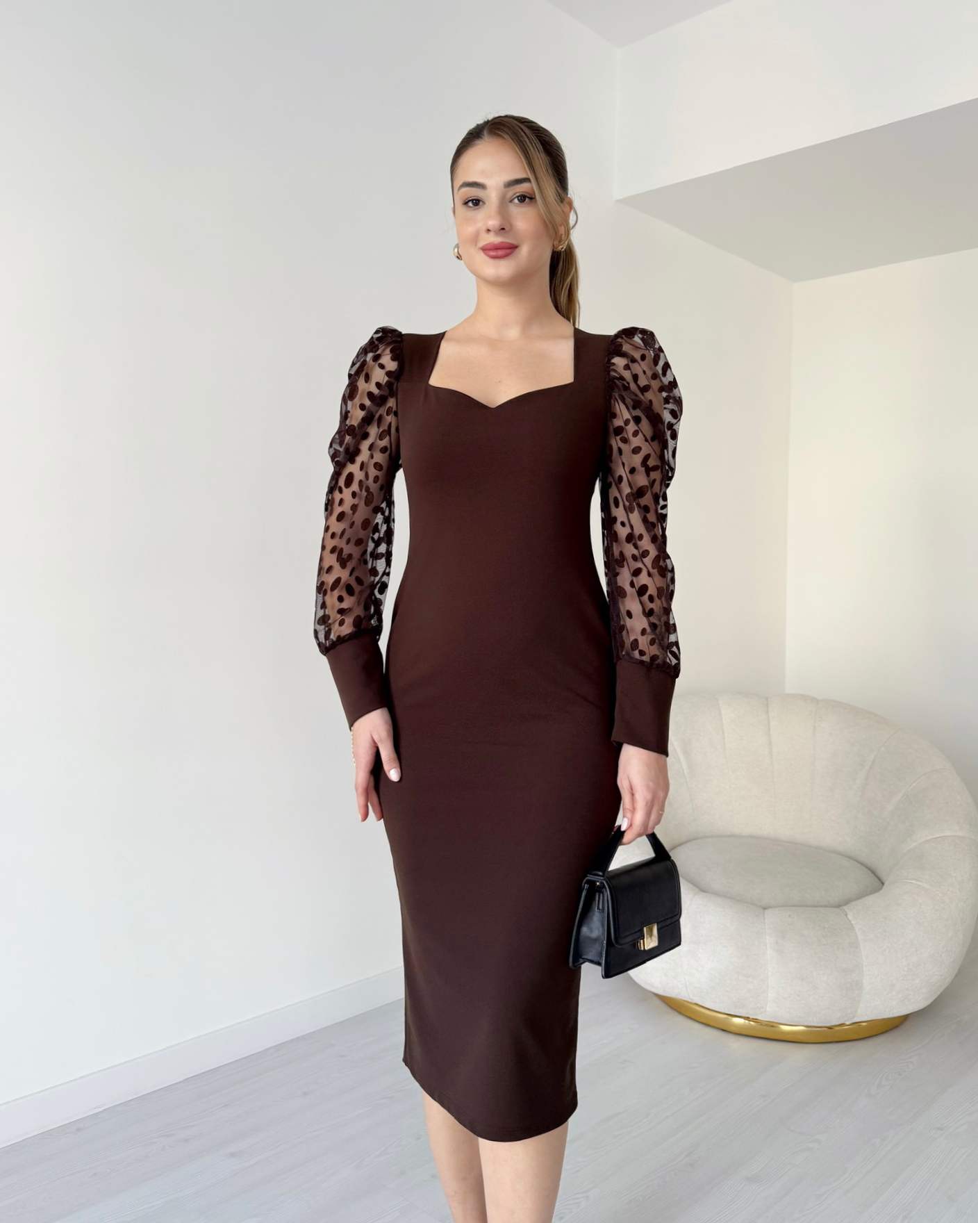 Kalp Yaka Kolu Tül Kalem Elbise