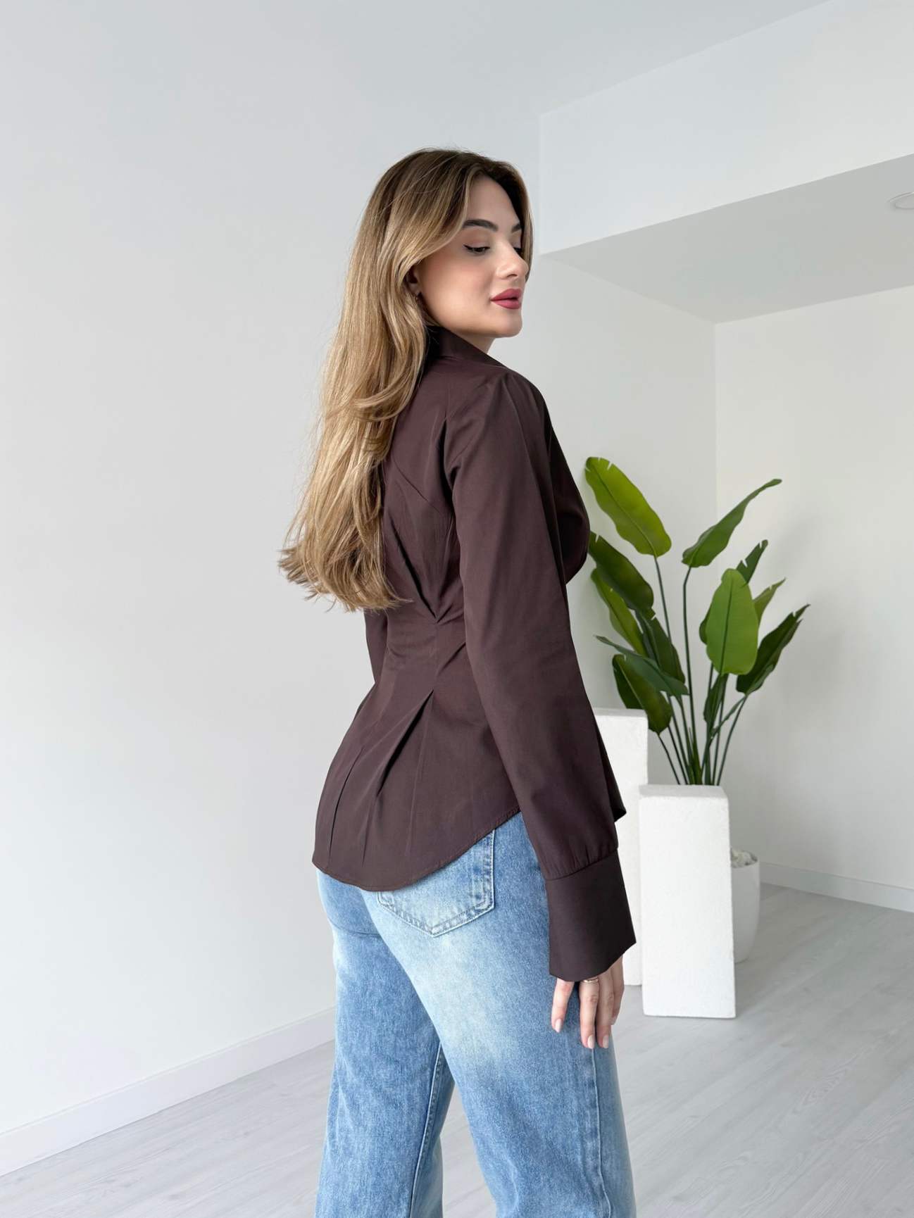 Belden Oturtmalı Poplin Gömlek