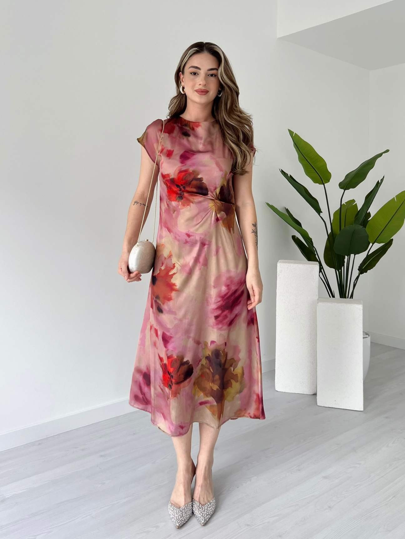 Batik Desen Saten Elbise - Pudra