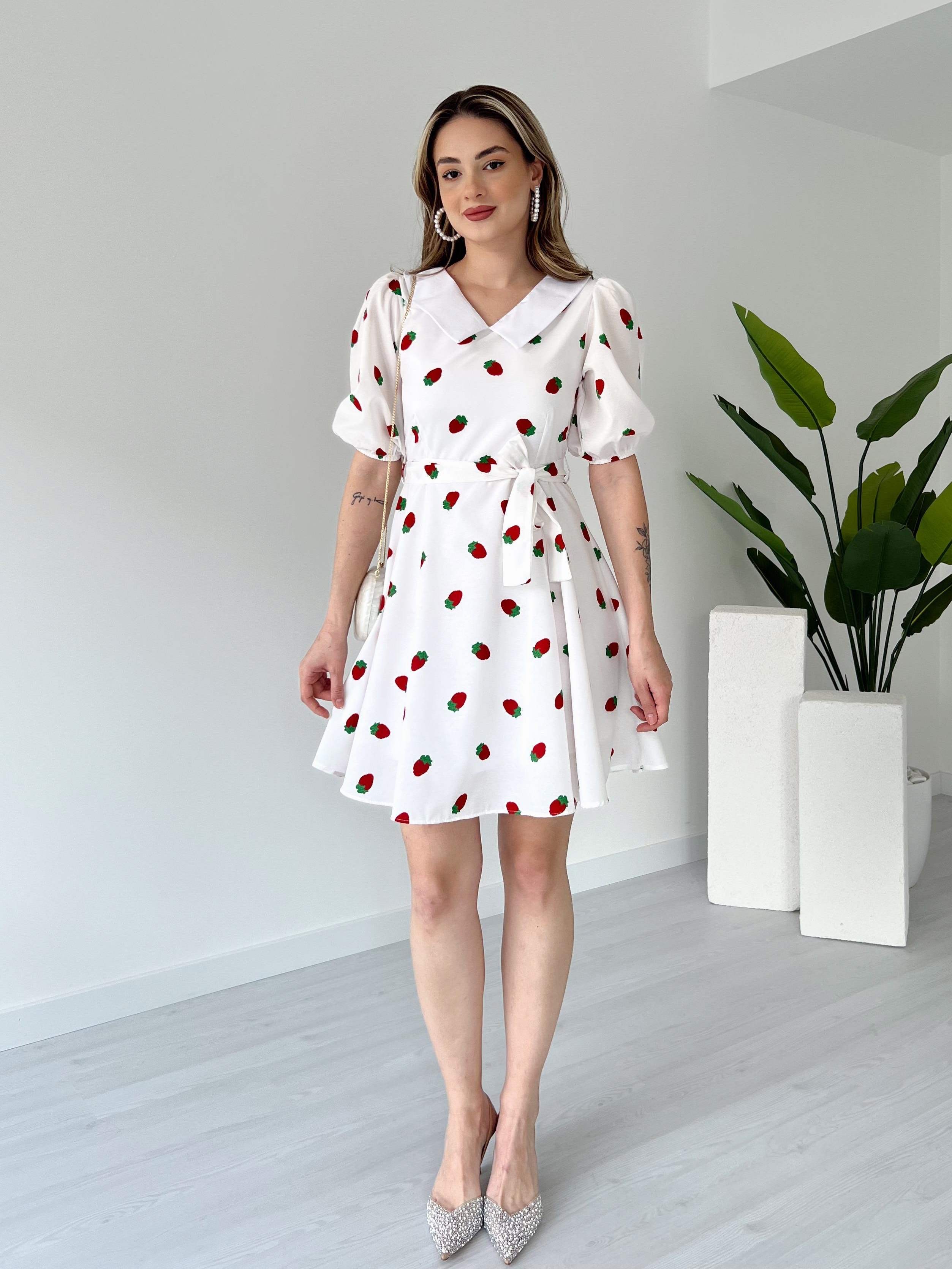 Bebe Yaka Desenli Poplin Elbise - Çilek Desenli