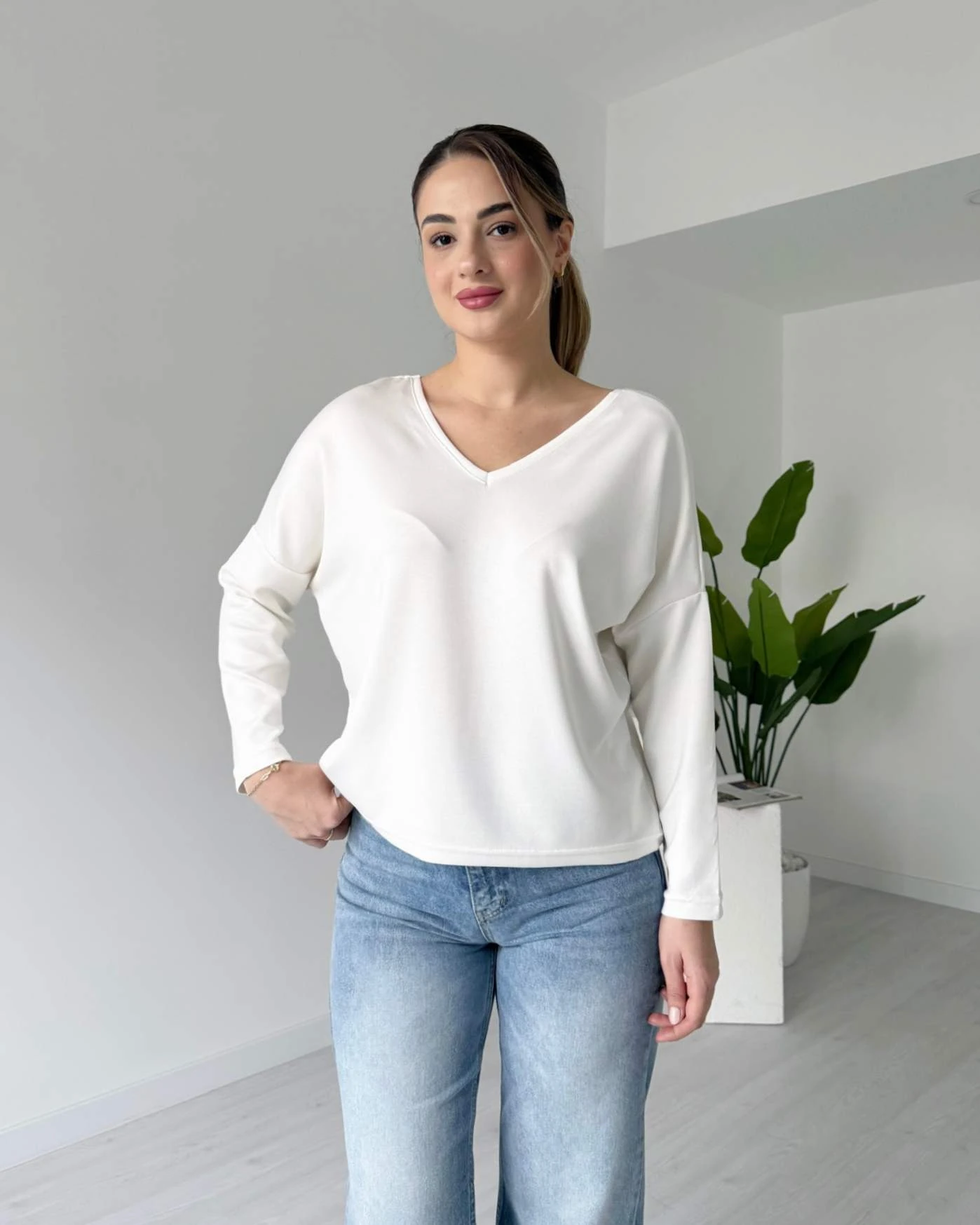 Ön Arka V Modal Bluz - Beyaz