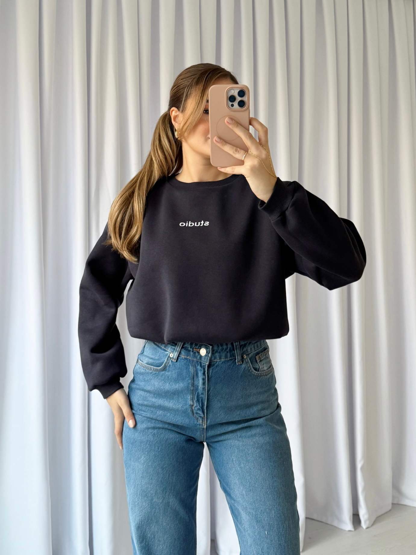 Bel Büzgülü Nakışlı Crop Sweatshirt