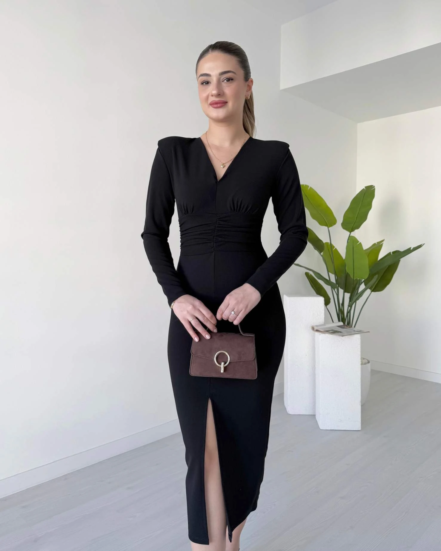 Korsaj Detay Önden Yırtmaçlı Elbise