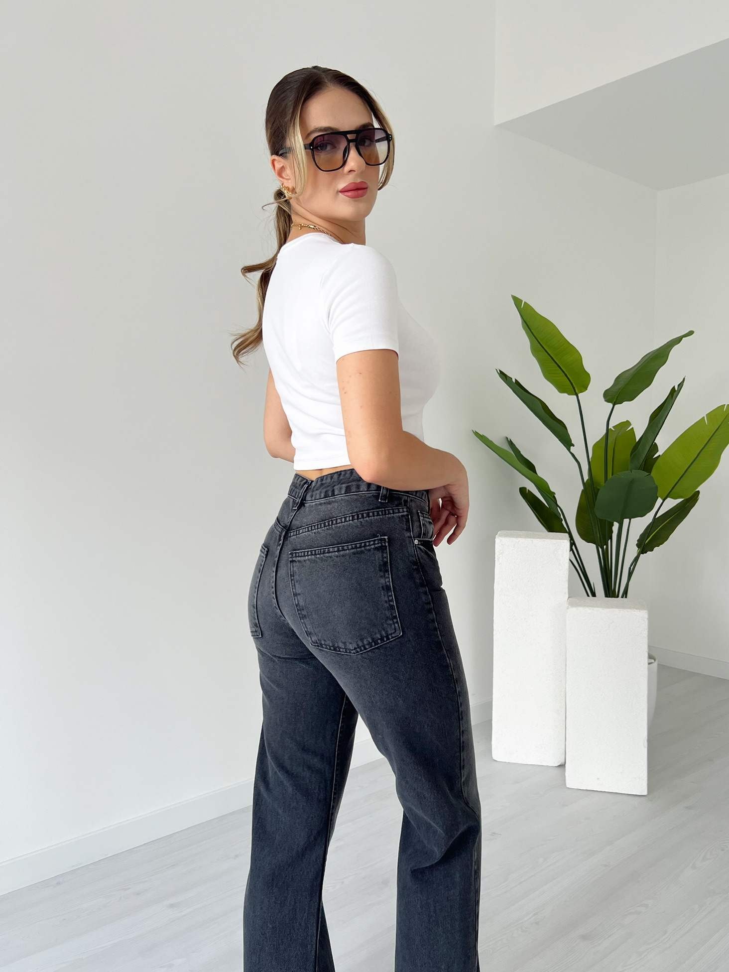 Wide Leg Jean