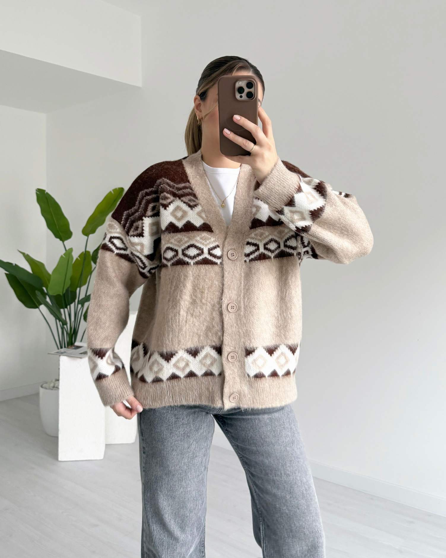 Etnik Desenli Yumoş Hırka