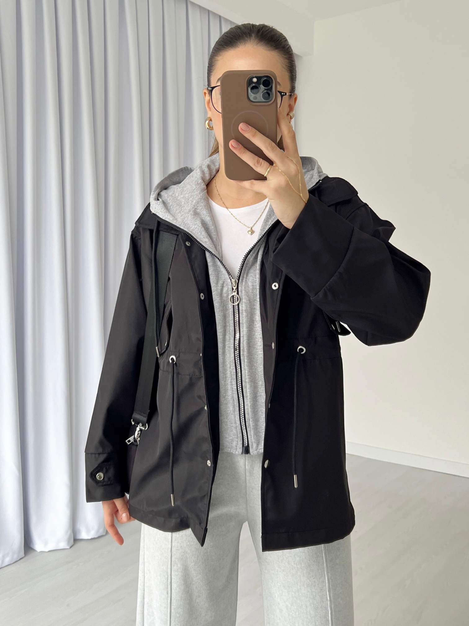 Kapüşon Detaylı Yağmurluk