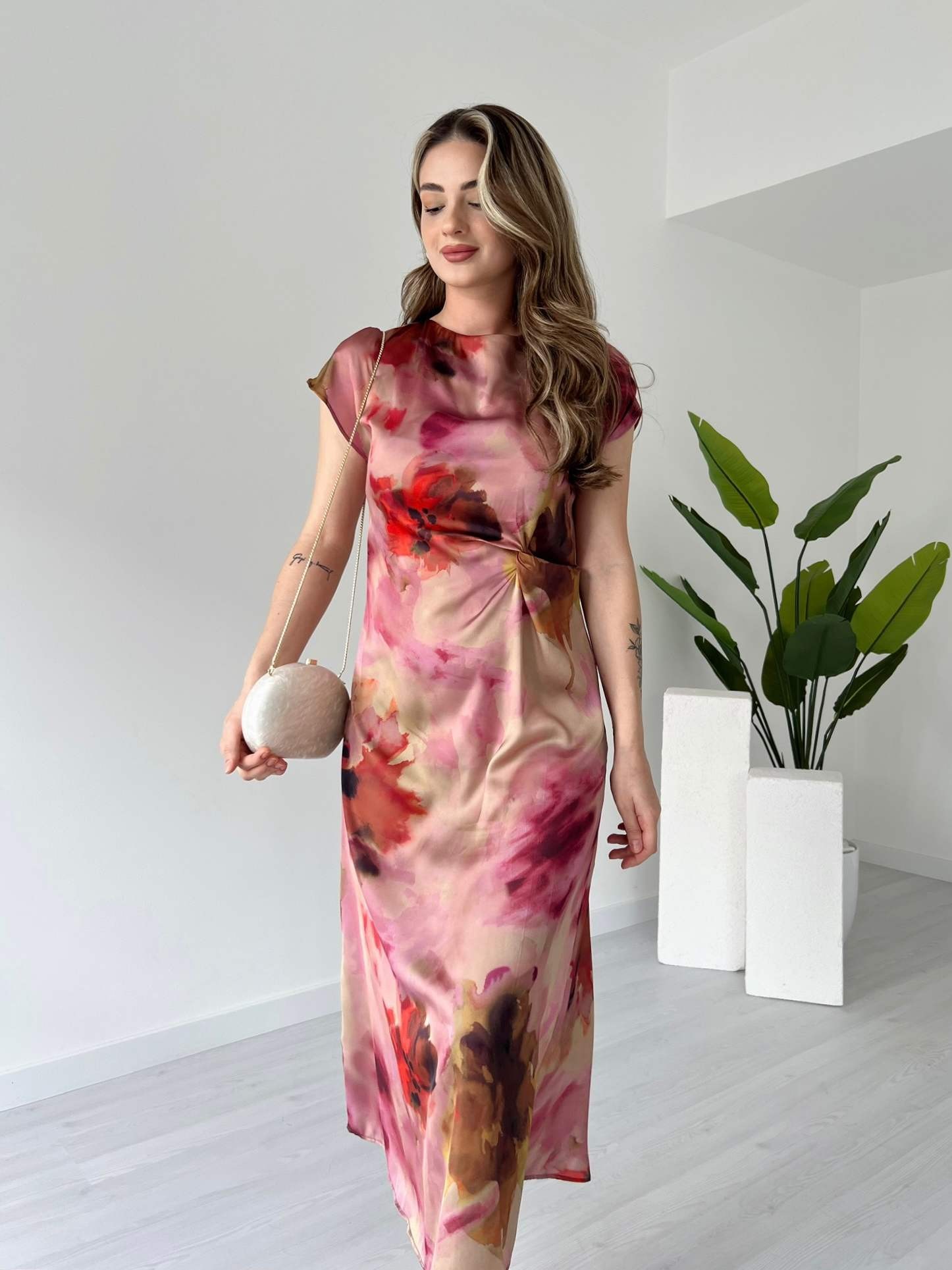 Batik Desen Saten Elbise - Pudra