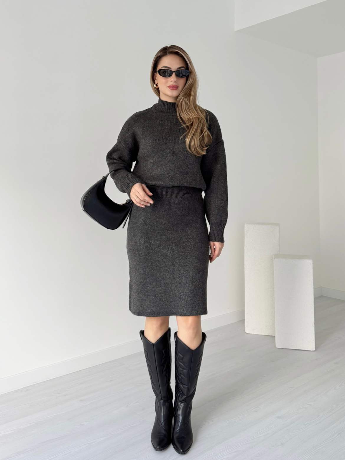 Midi Etekli Yarım Balıkçı Triko Takım