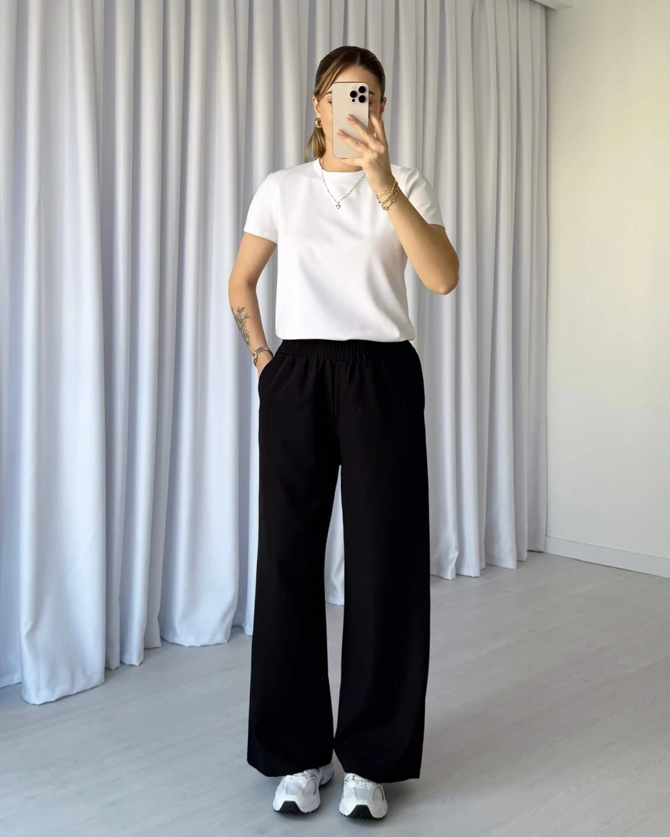 Bol Paça Beli Lastikli Kumaş Pantolon - Siyah